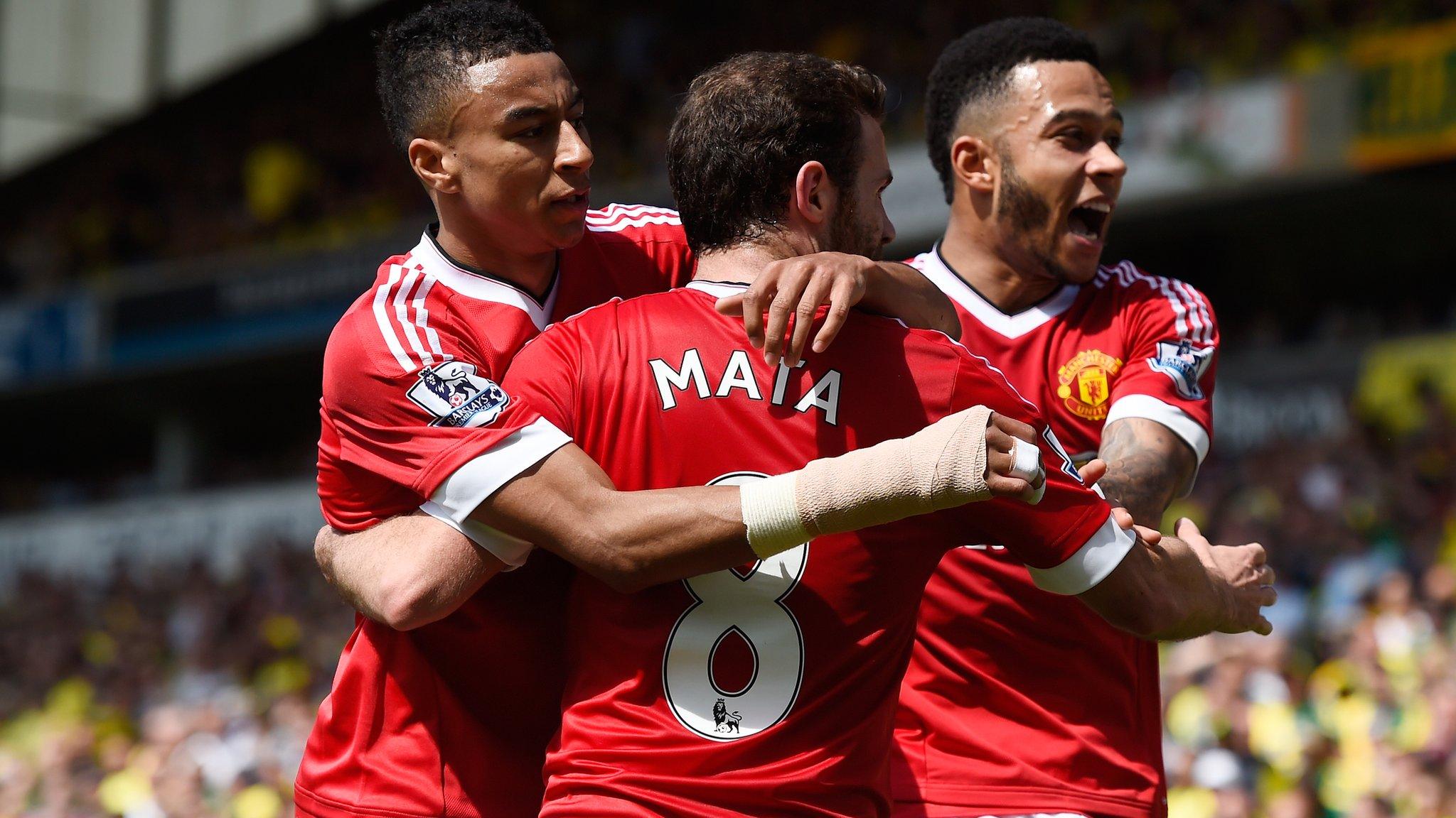 Manchester United celebrate