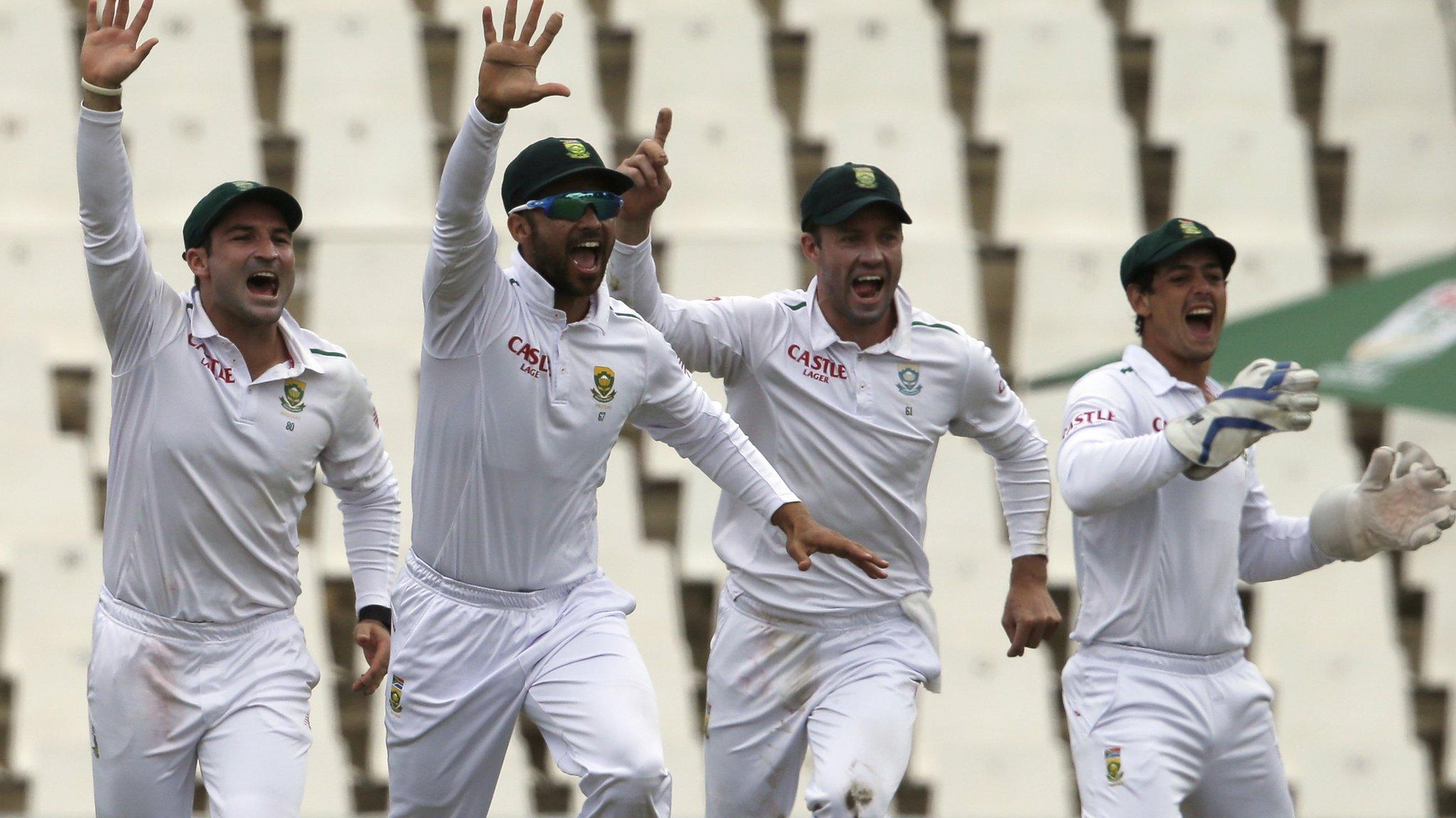 South Africa celebrate another England wicket in Centurion