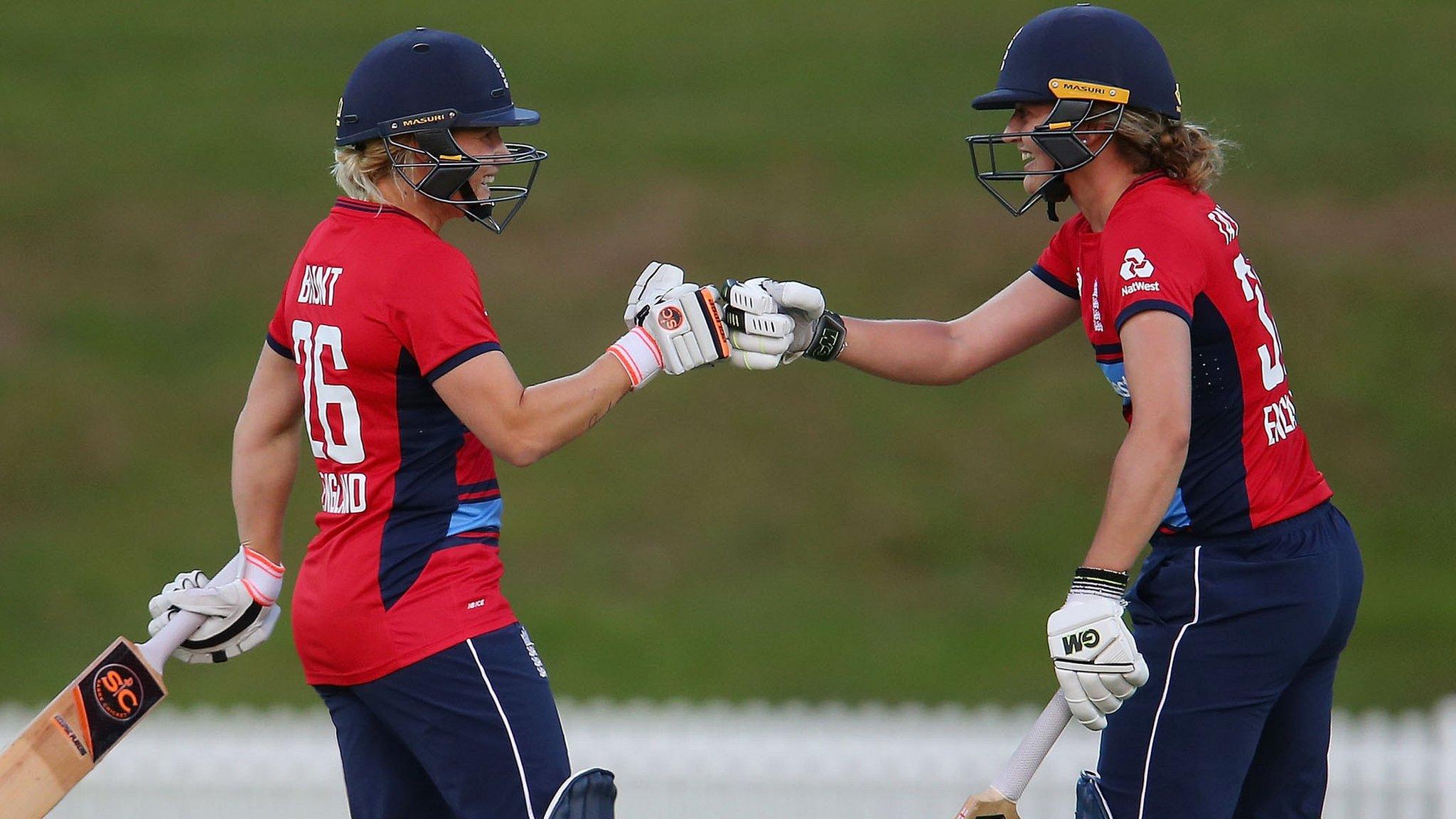 Katherine Brunt and Sarah Taylor