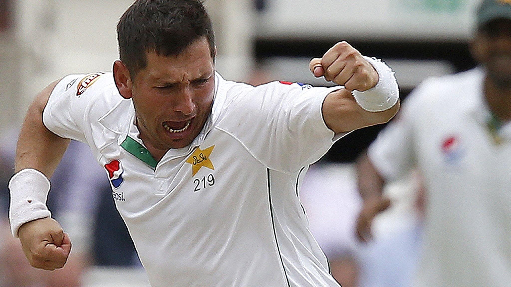 Yasir Shah celebrates