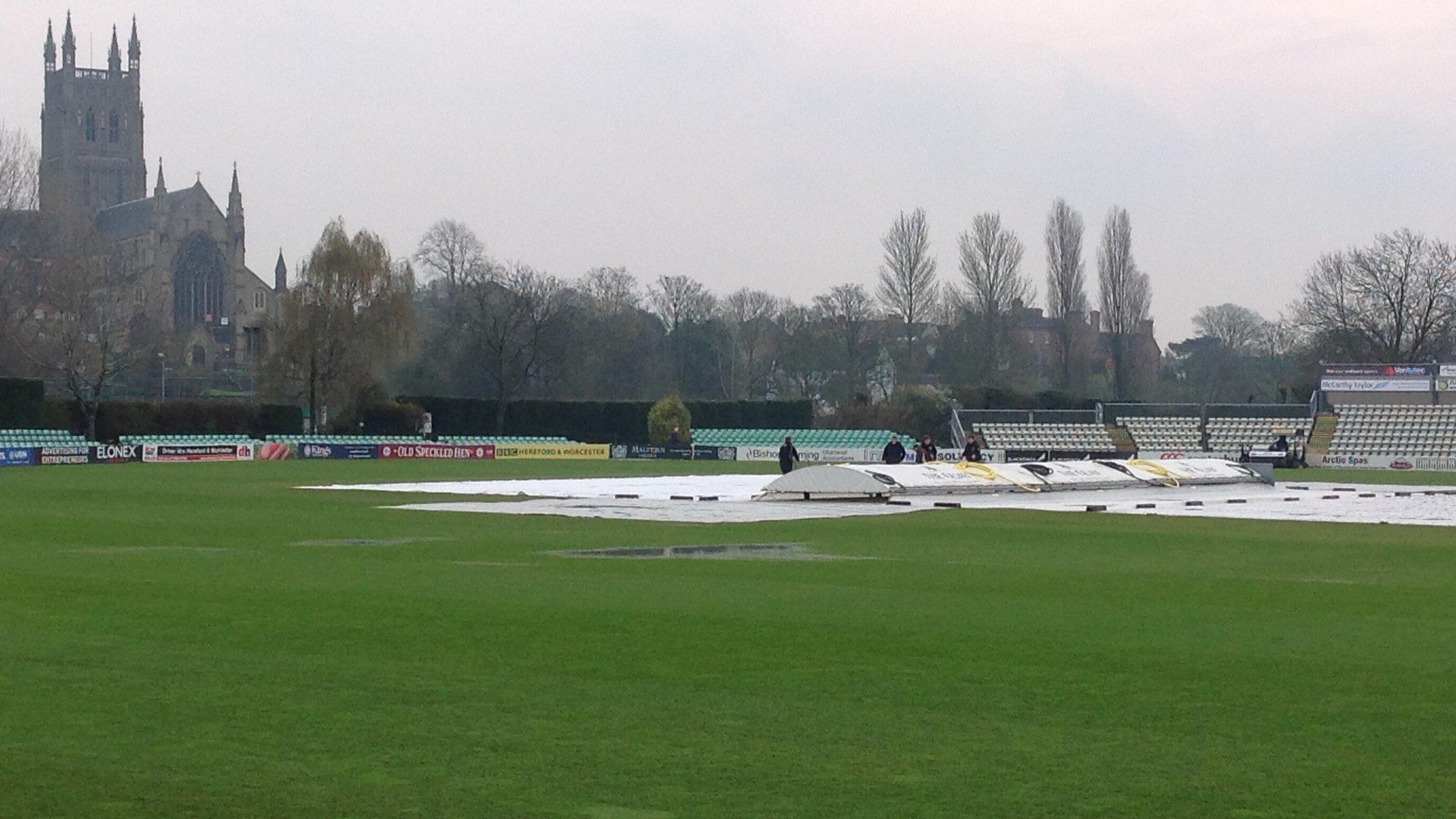 Worcestershire rained off for a third straight day at New Road in their season opener against Kent