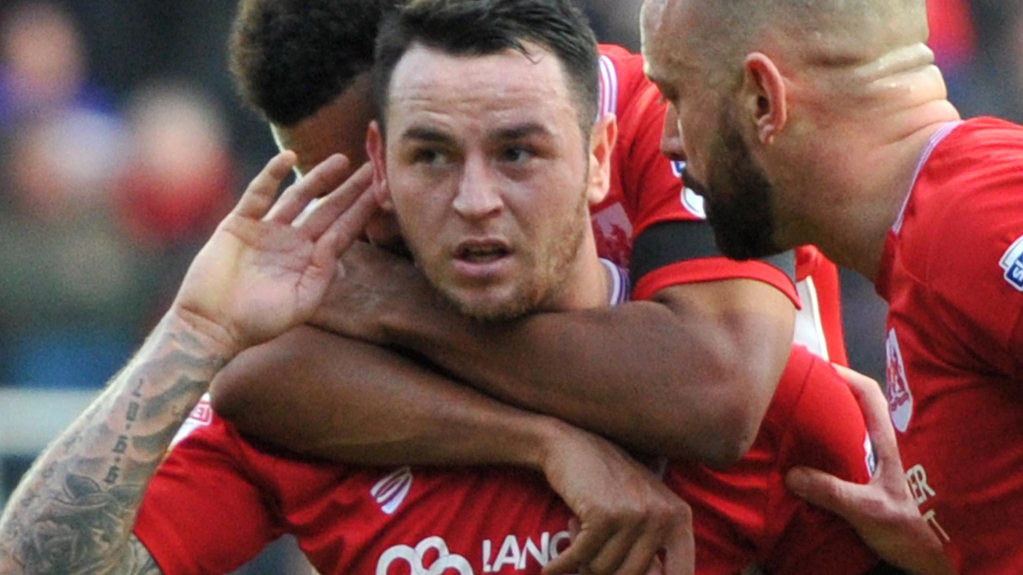 Lee Tomlin