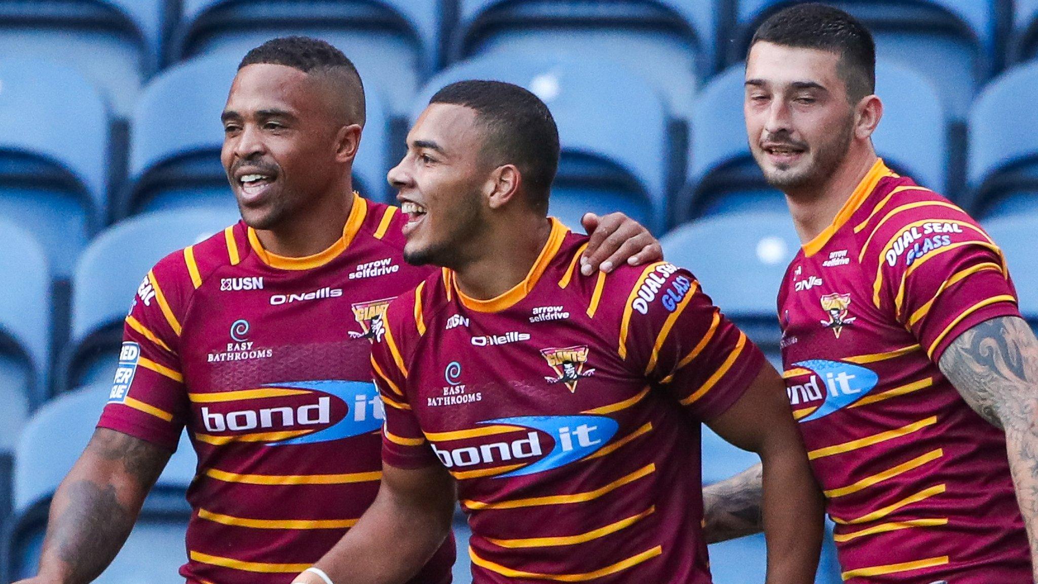 Huddersfield Giants celebrate