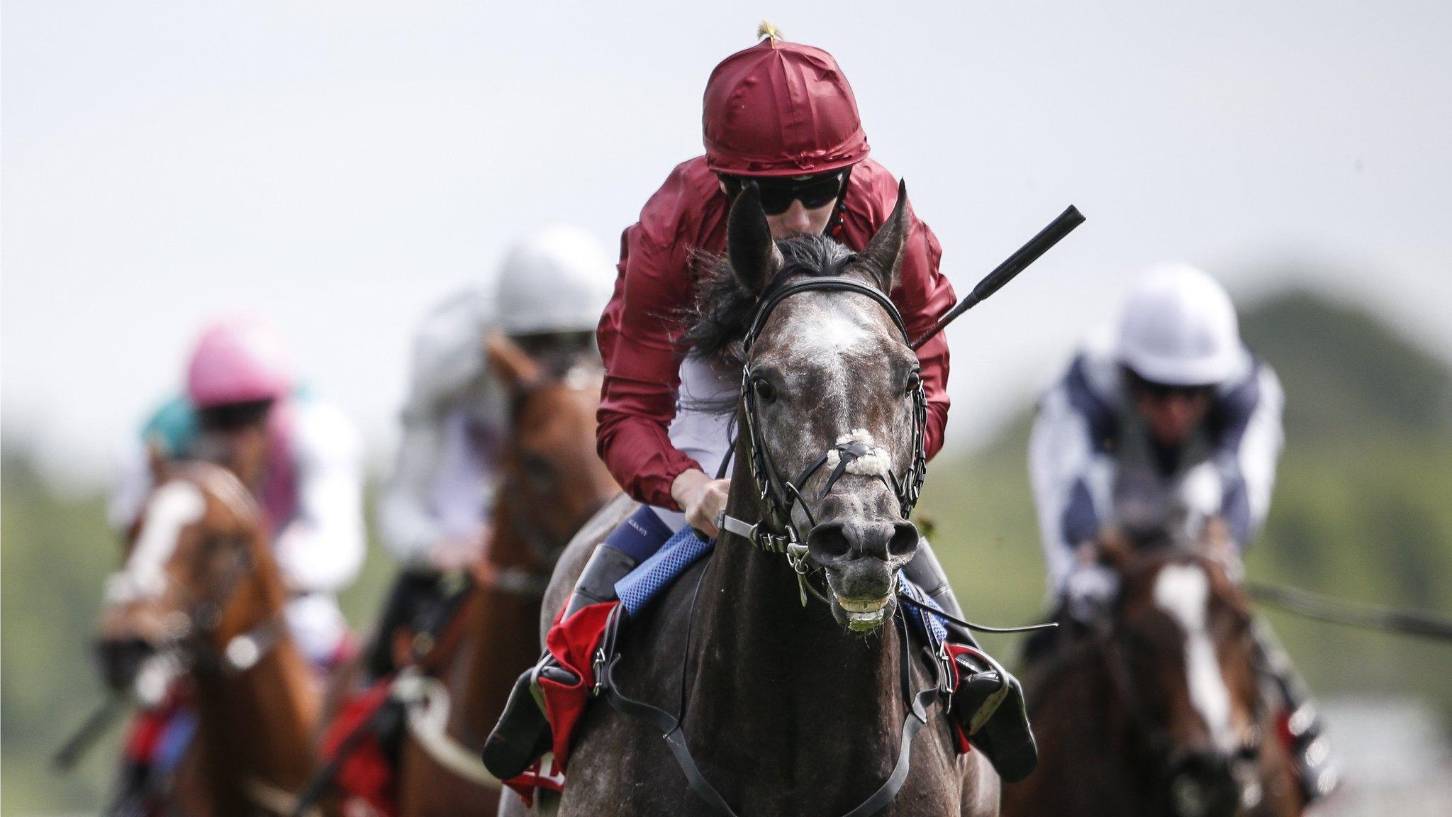 Roaring Lion ridden by Oisin Murphy