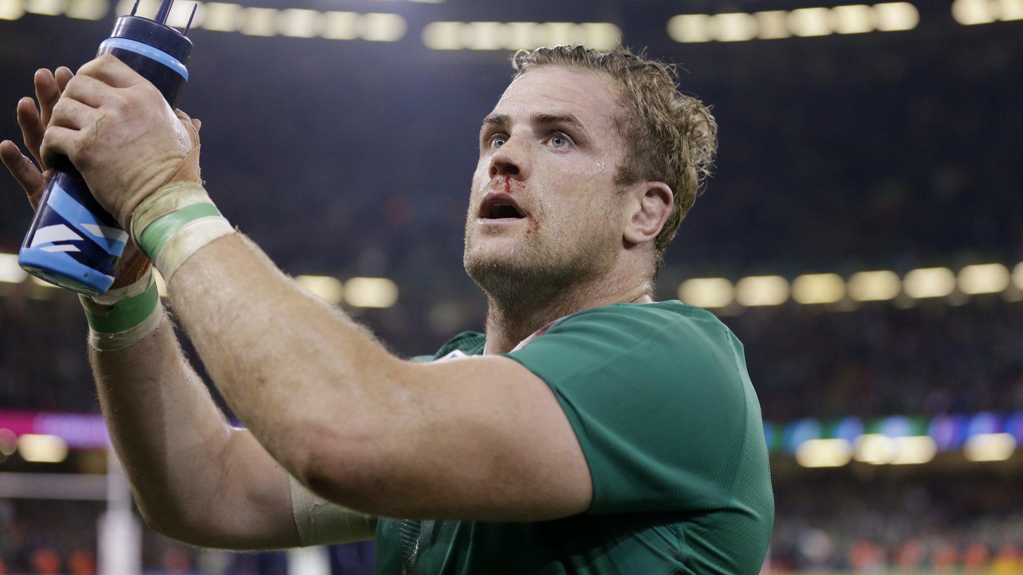 Jamie Heaslip thanks the crowd