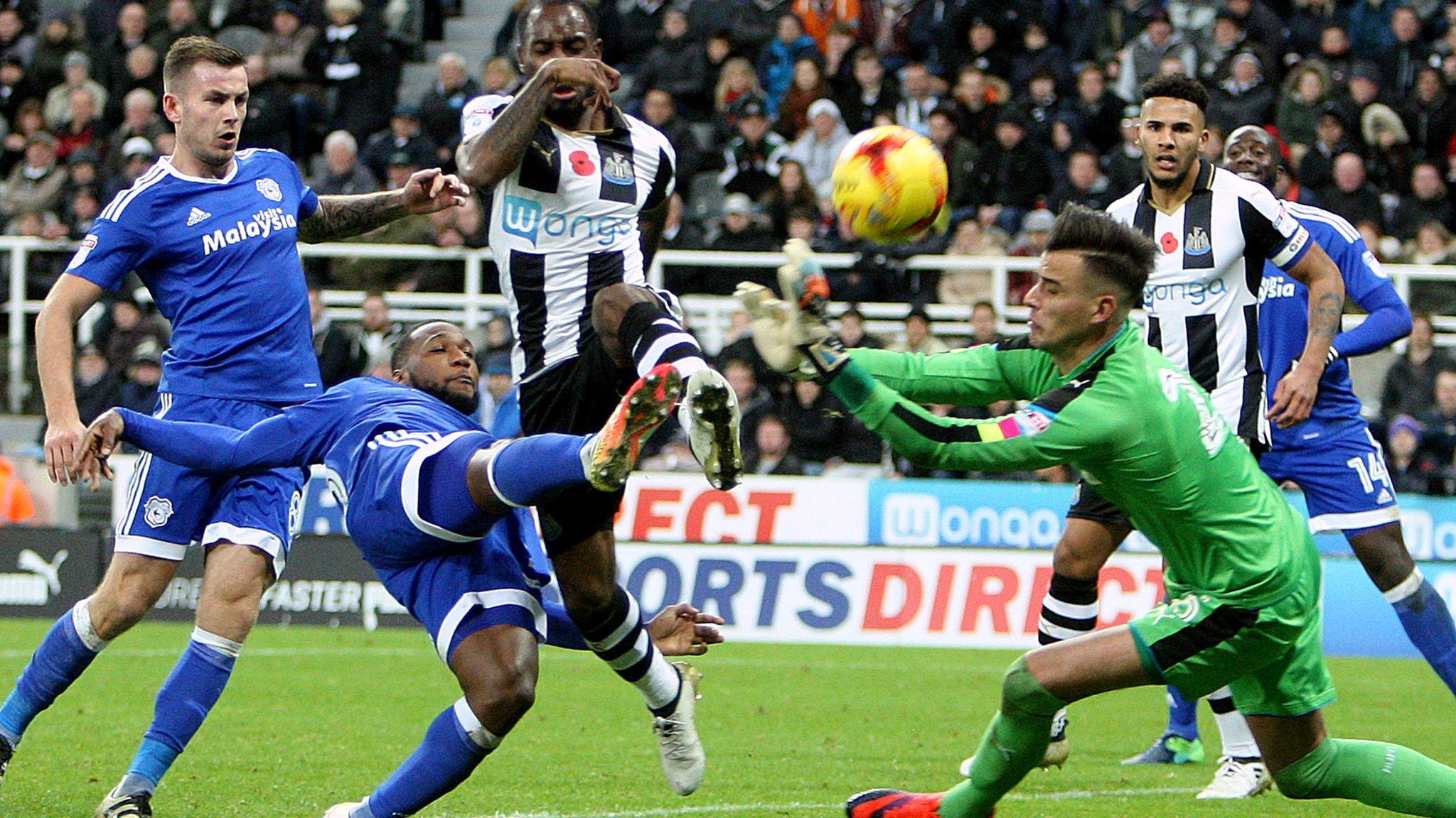 Junior Hoilett goes close for Cardiff