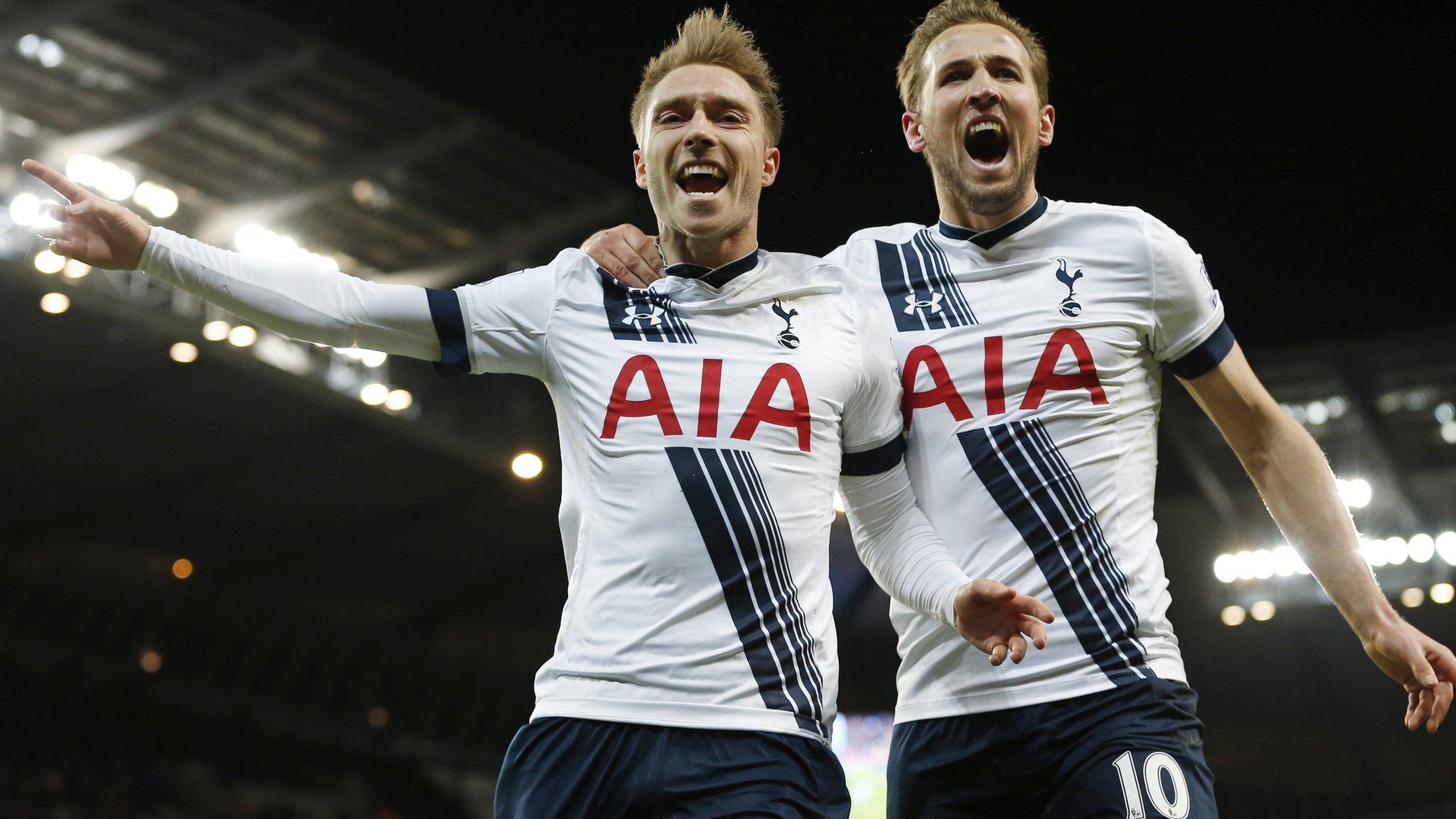 Christian Eriksen celebrates