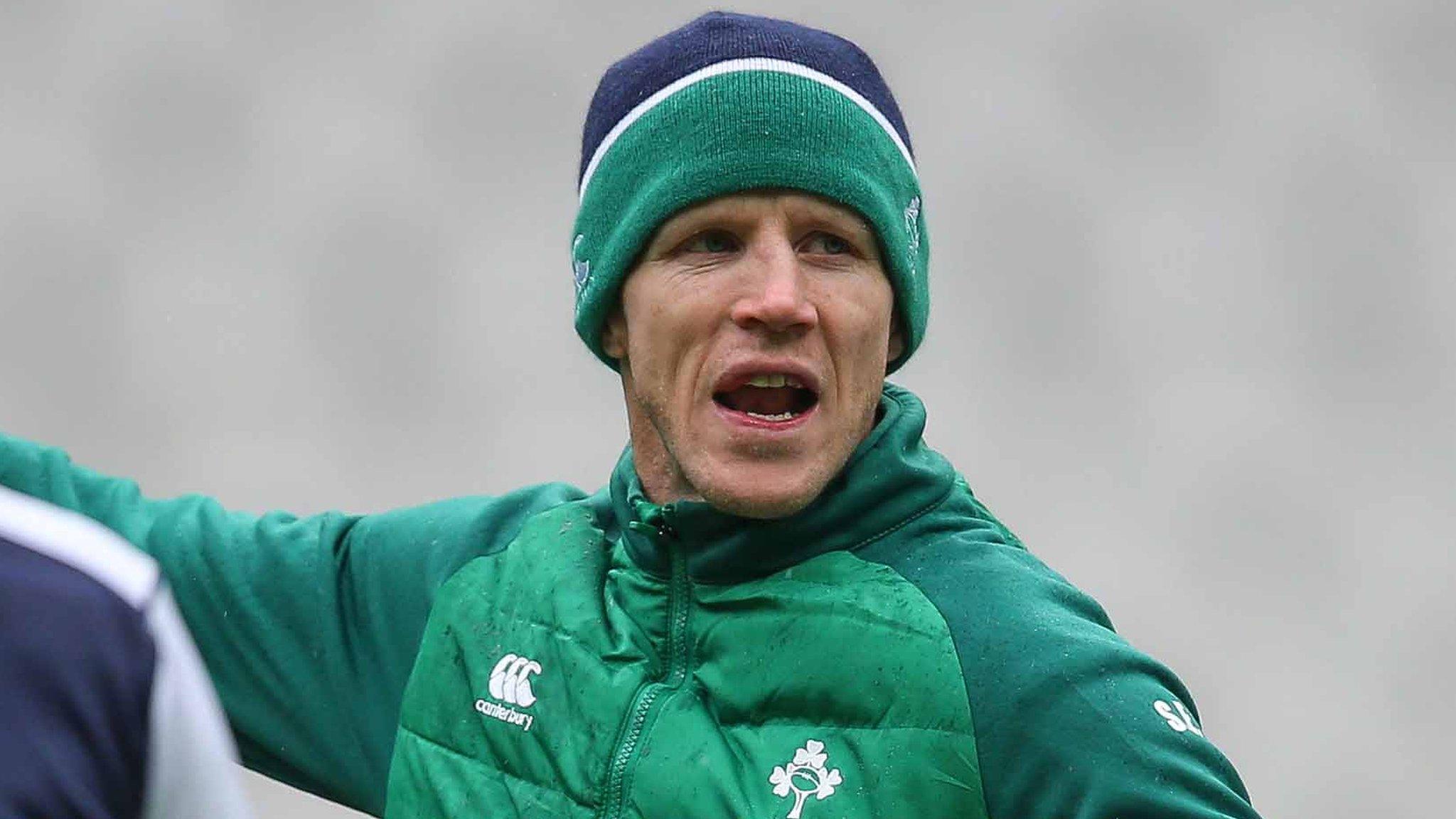 Ireland forwards coach Simon Easterby