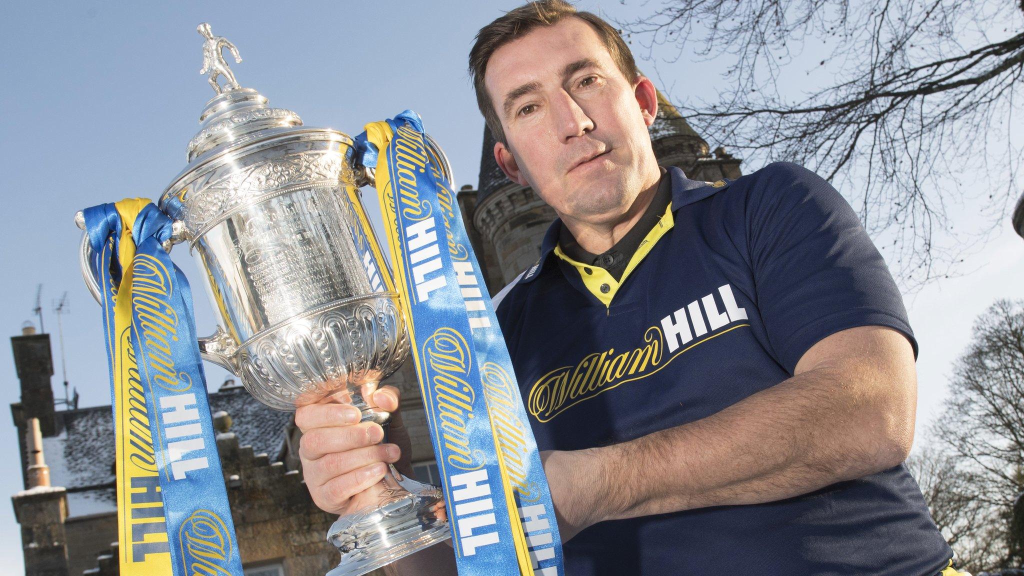 Alan Stubbs with the Scottish Cup