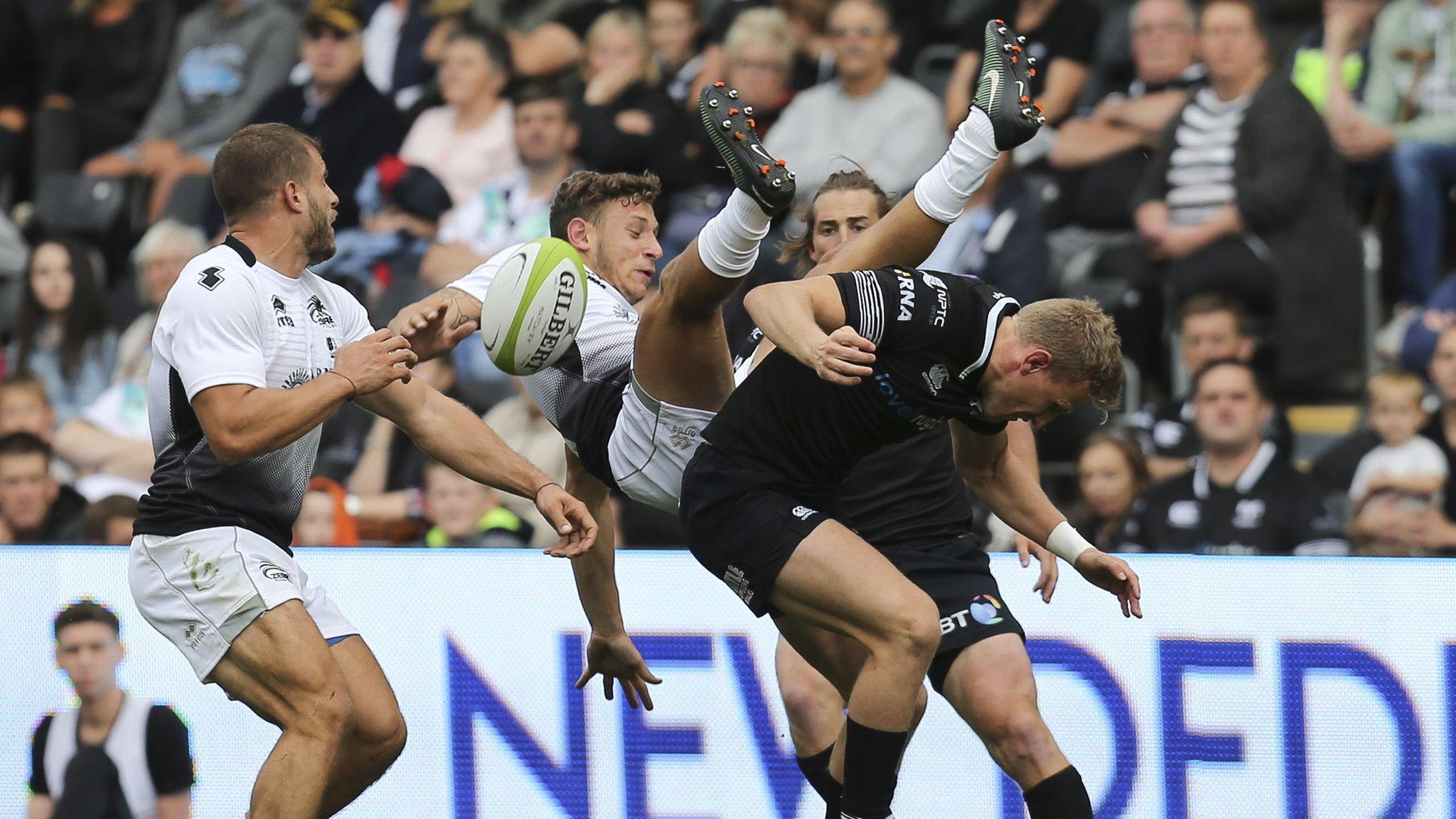 Ospreys centre Ben John was yellow carded for taking out Zebre full-back Matteo Minozzi in the air