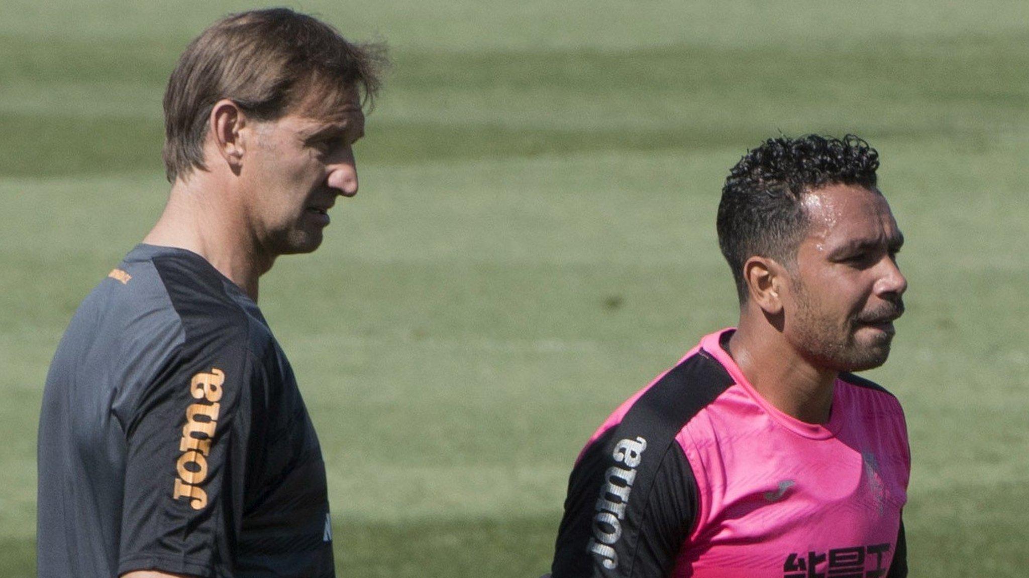 Granada boss Tony Adams (left) with Kieran Richardson