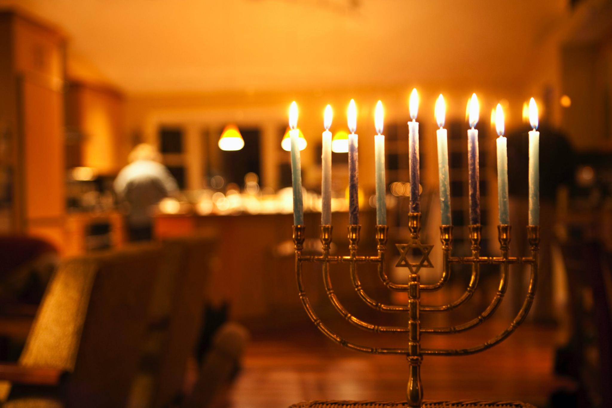 A Hanukkah candle