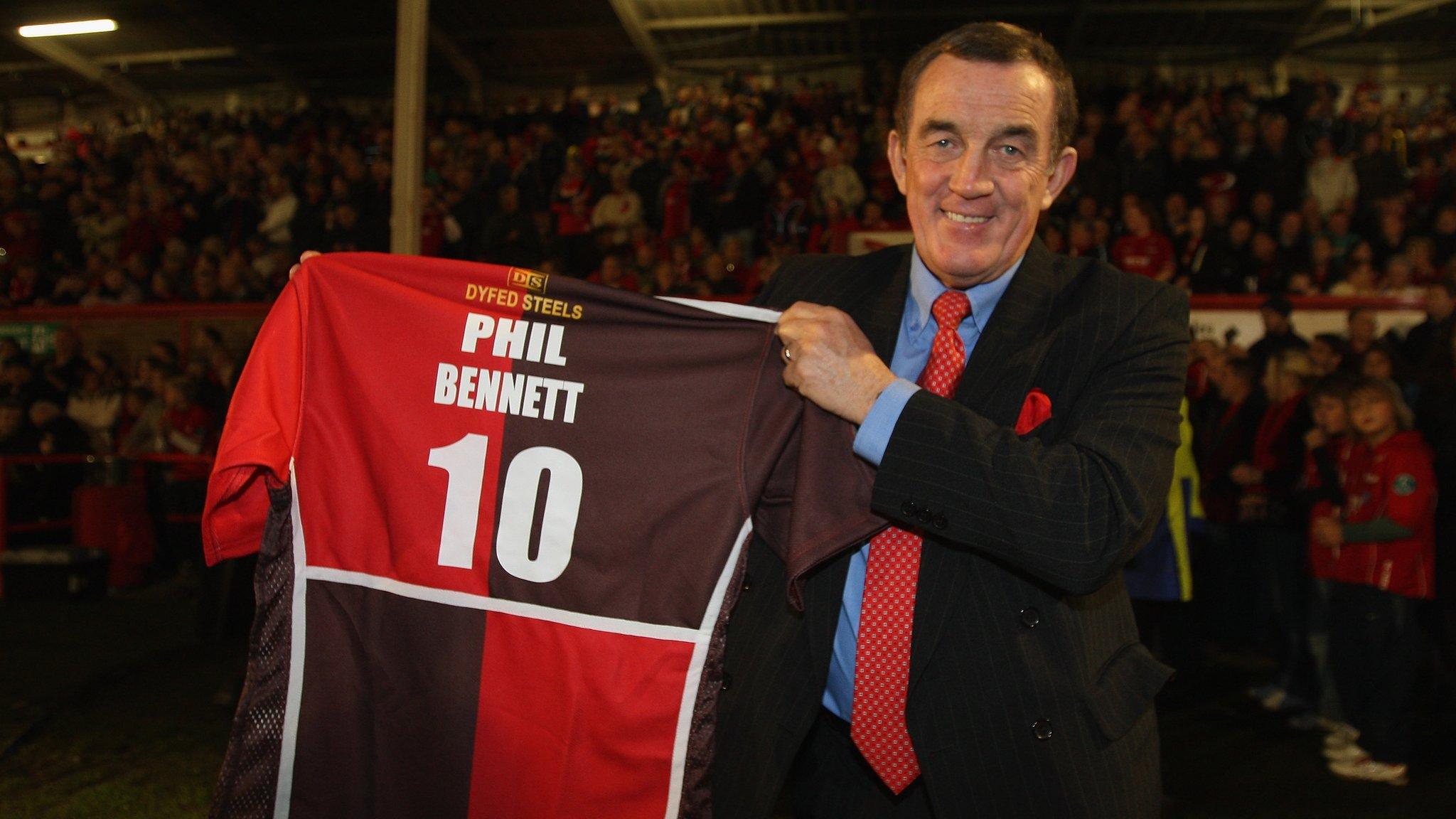 Phil Bennett