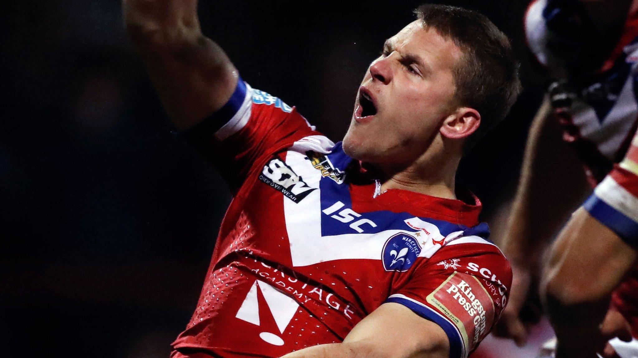 Jacob Miller scores a try for Wakefield