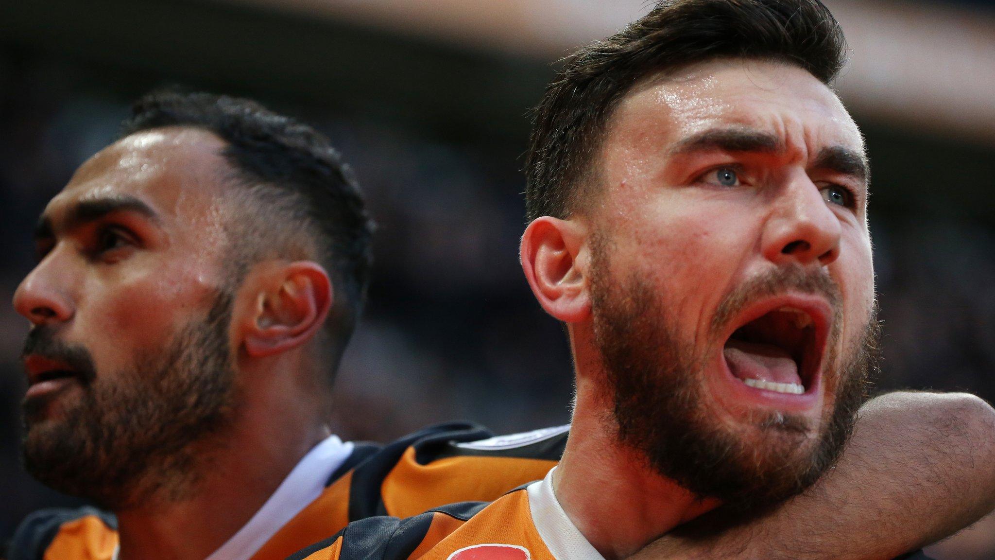 Robert Snograss celebrates with Hull City