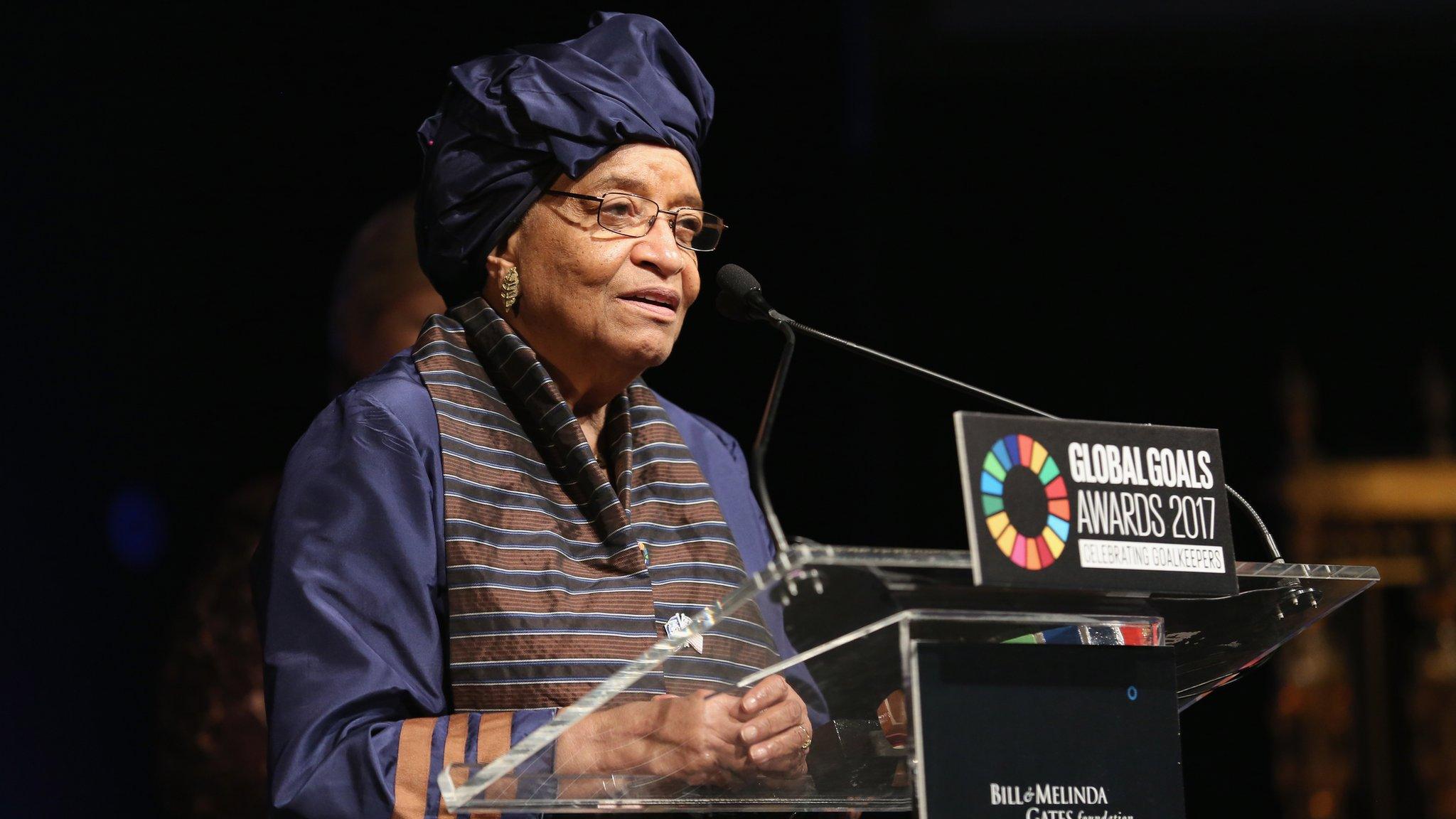 Ellen Johnson Sirleaf speaks on stage in New York (September 2017)