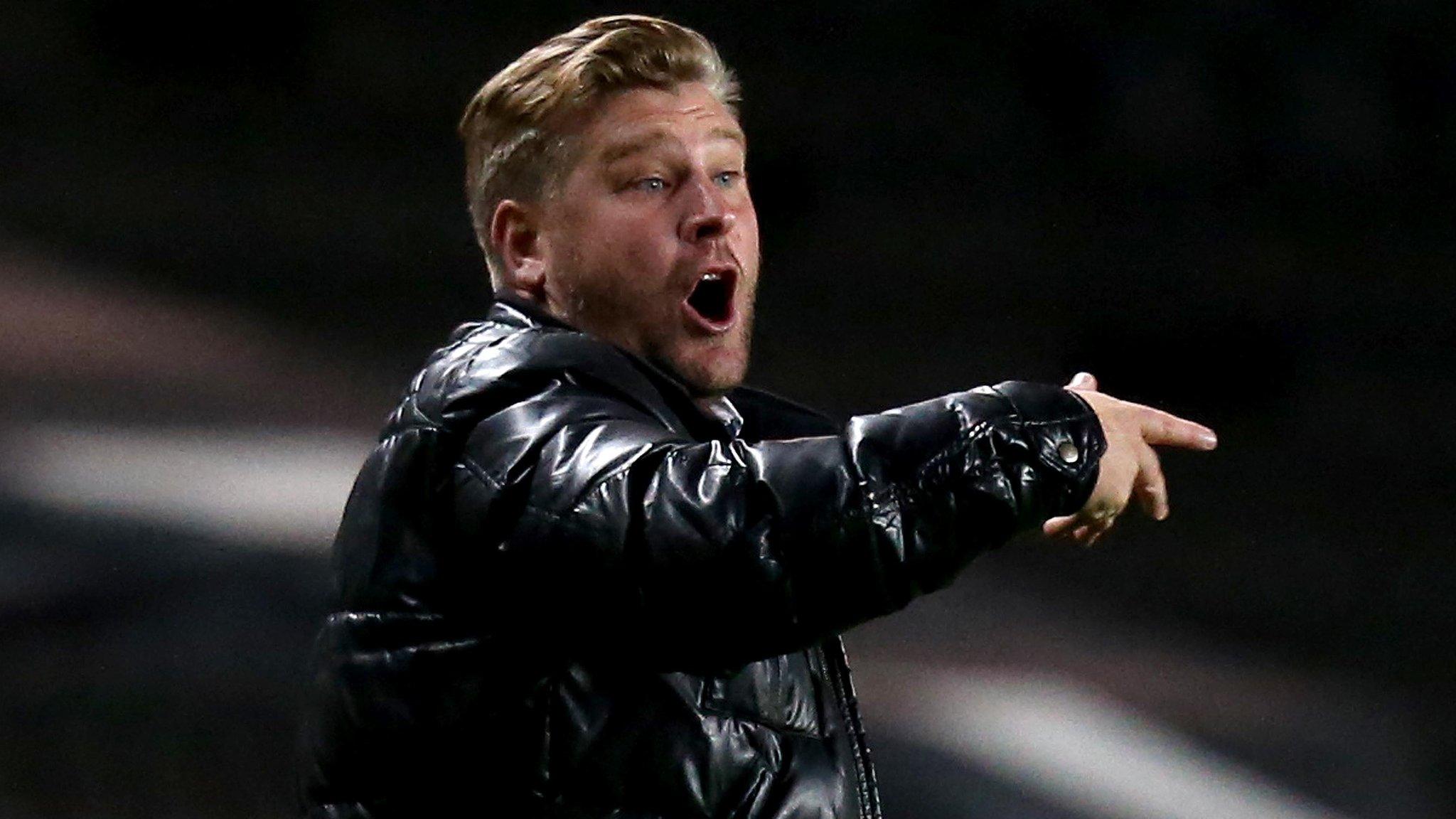 Karl Robinson