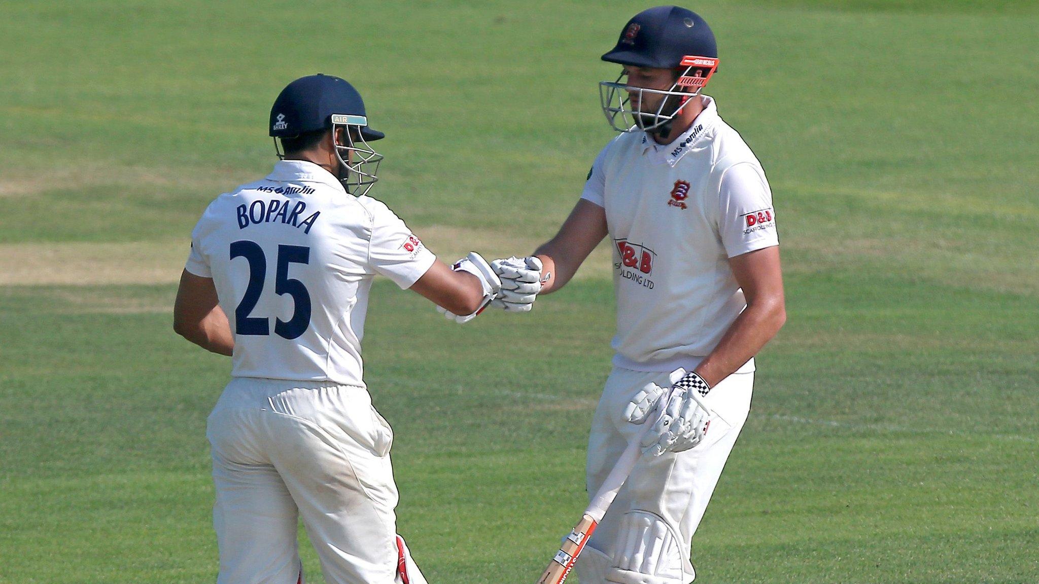 Ravi Bopara and Nick Browne share a stand of 127 for the fourth wicket