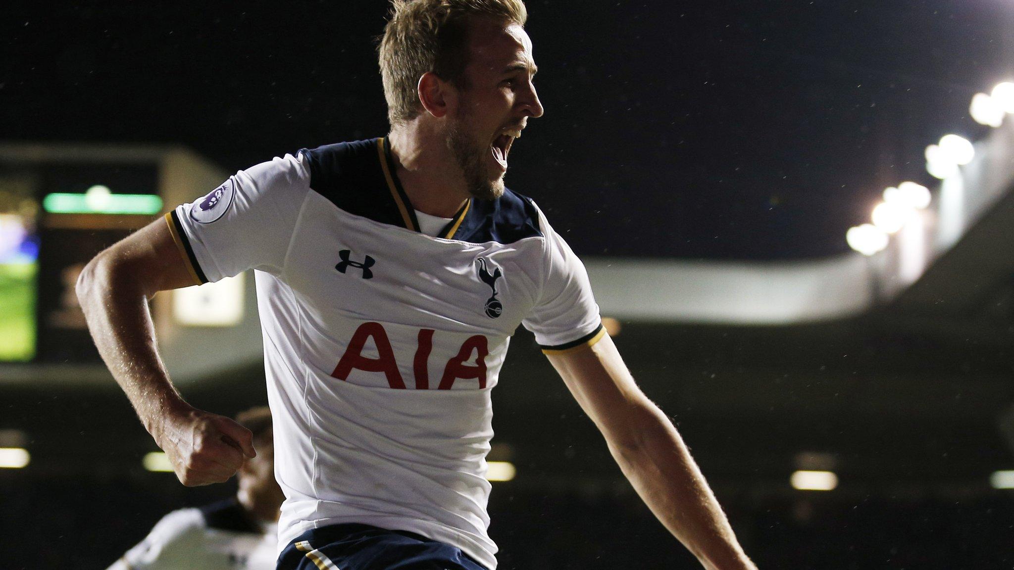 Harry Kane celebrates