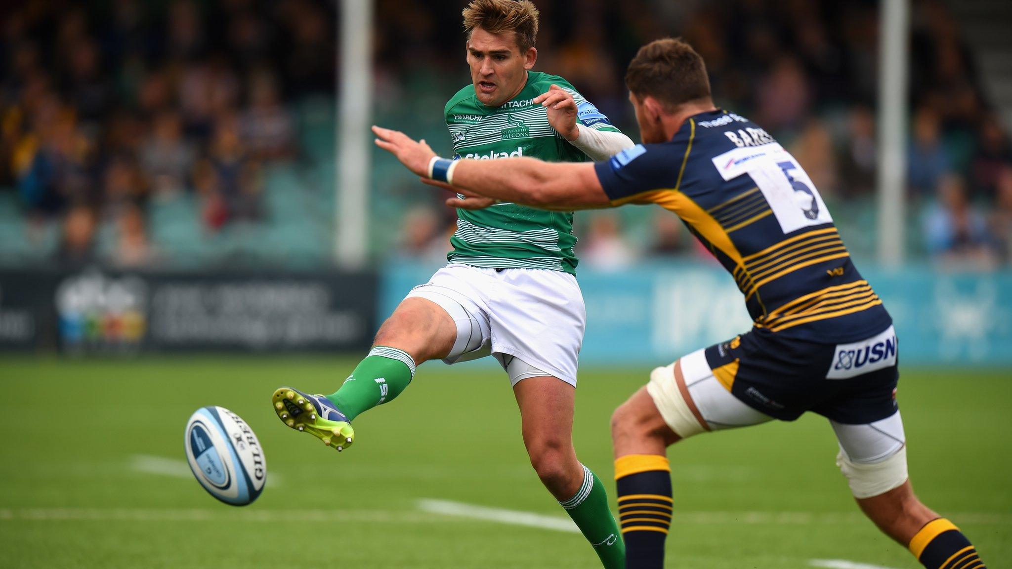 Newcastle fly-half Toby Flood puts in a grubber kick