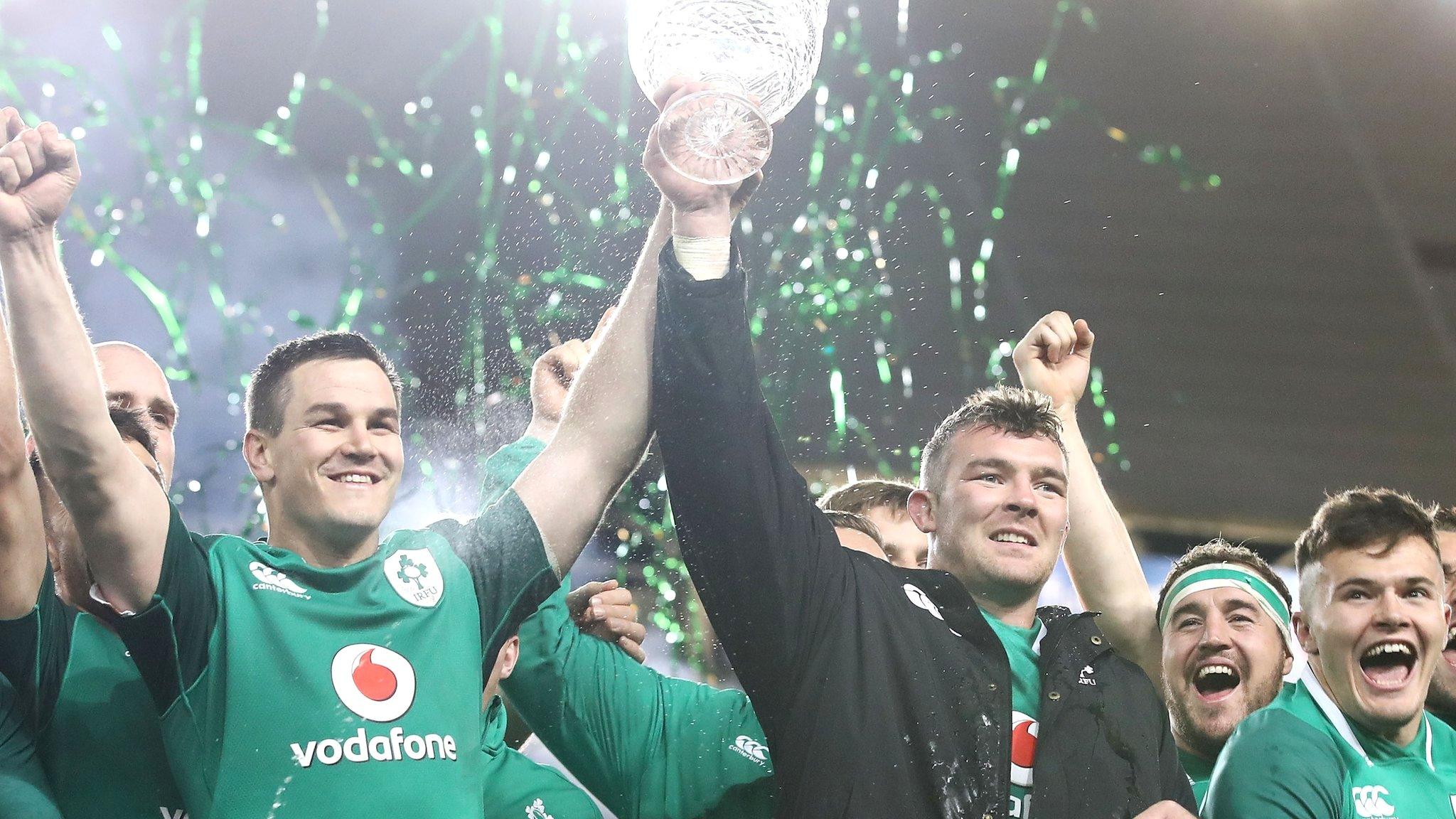 Johnny Sexton and Peter O'Mahony celebrate winning the series against Australia