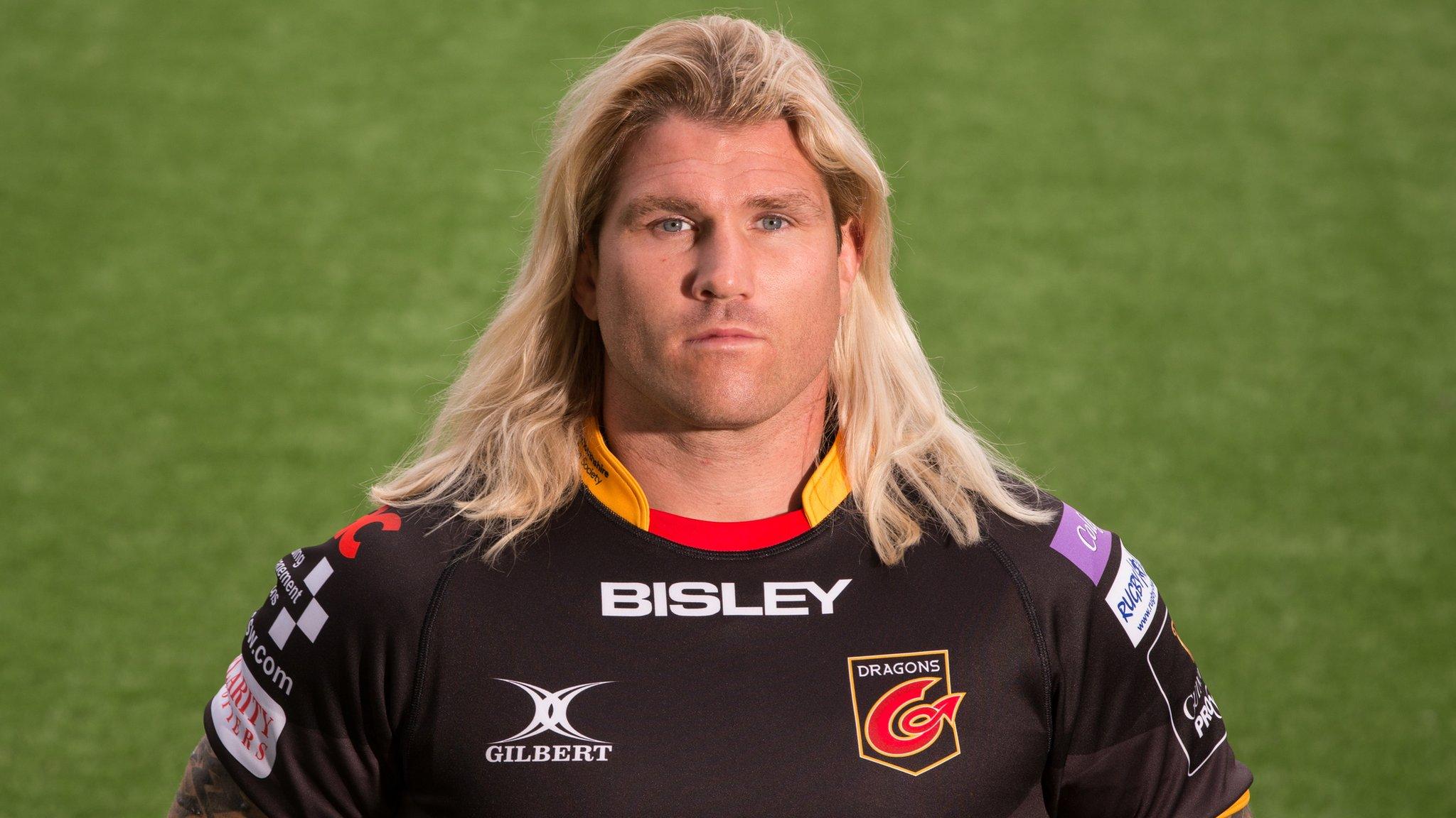 Richard Hibbard in Dragons kit