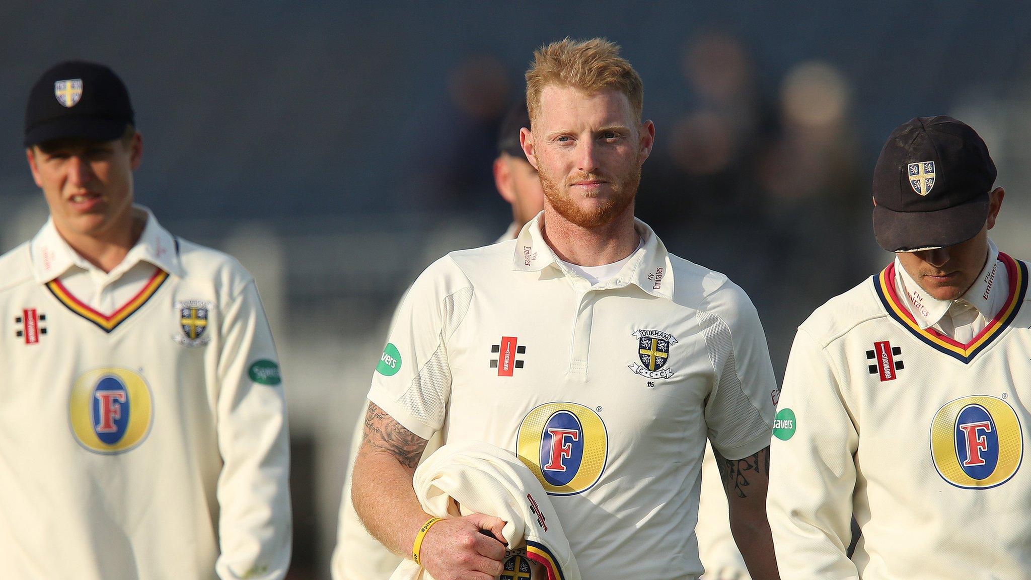 Ben Stokes (centre)