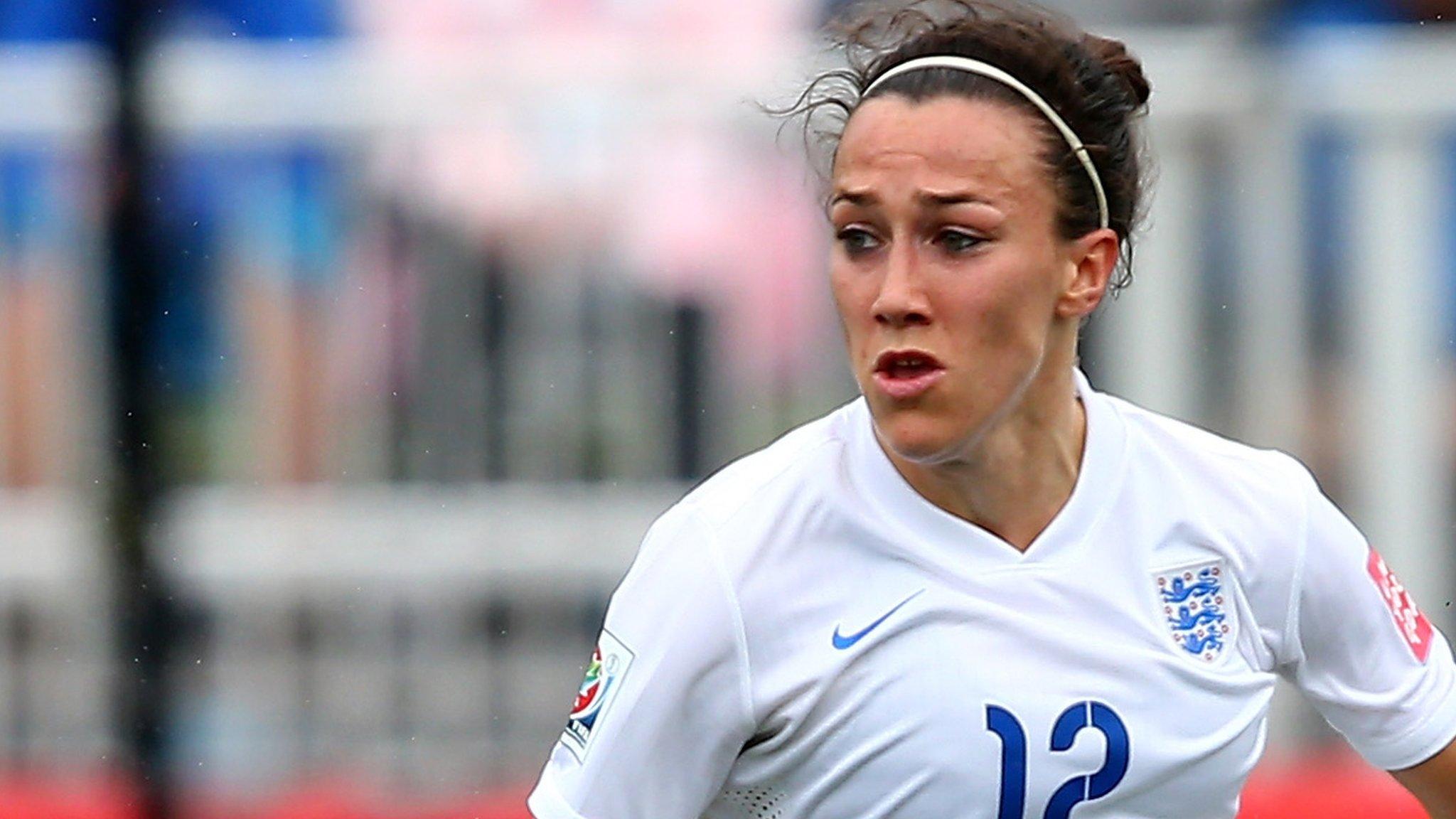 Lucy Bronze