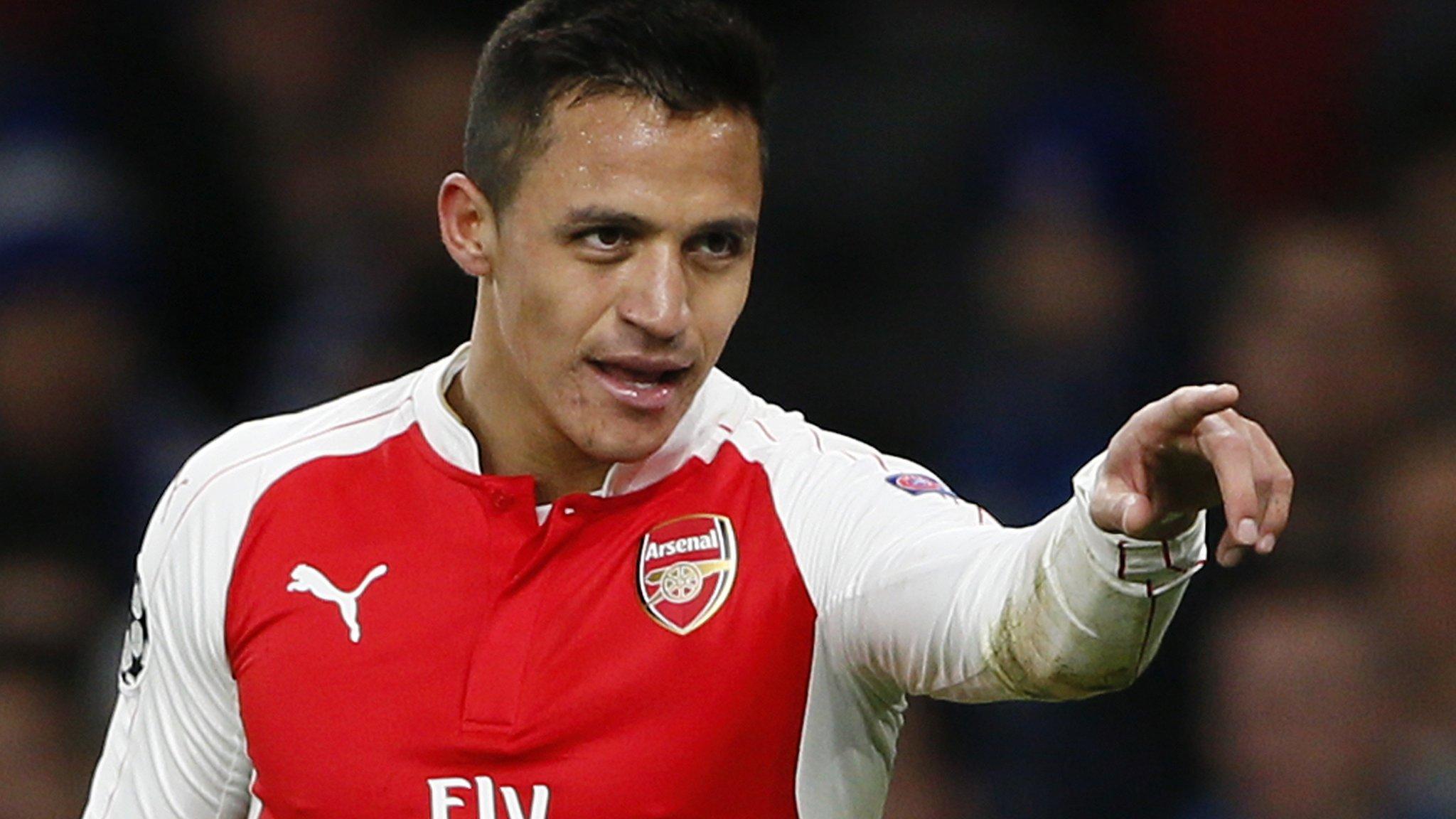 Alexis Sanchez celebrates