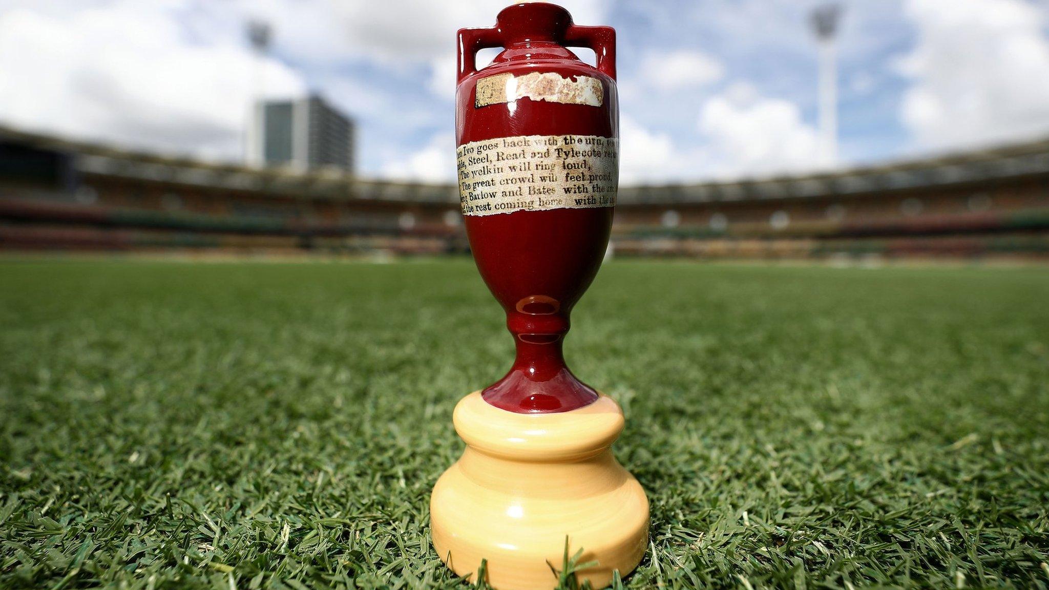 Ashes urn