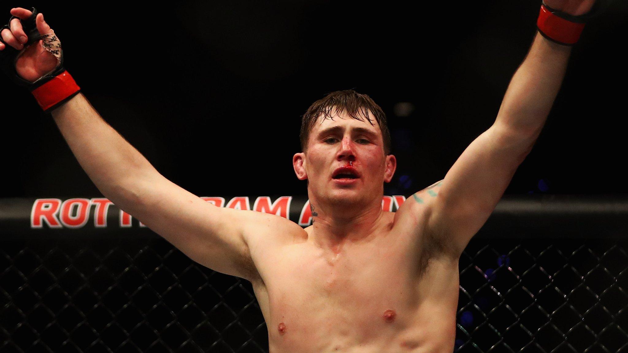 Darren Till in action