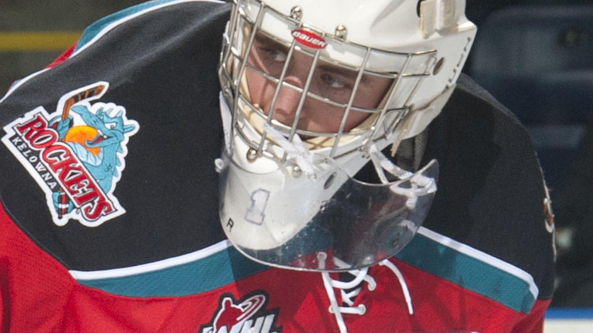 Jackson Whistle in action for the Kelowna Rockets