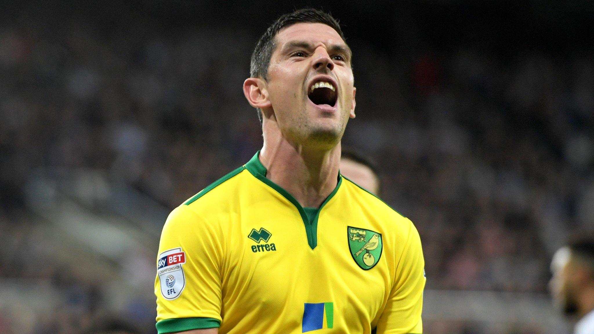 Rangers want Norwich midfielder Graham Dorrans