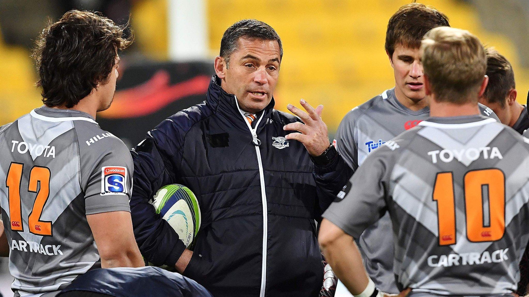 Cheetahs' head coach Franco Smith speaks to his team