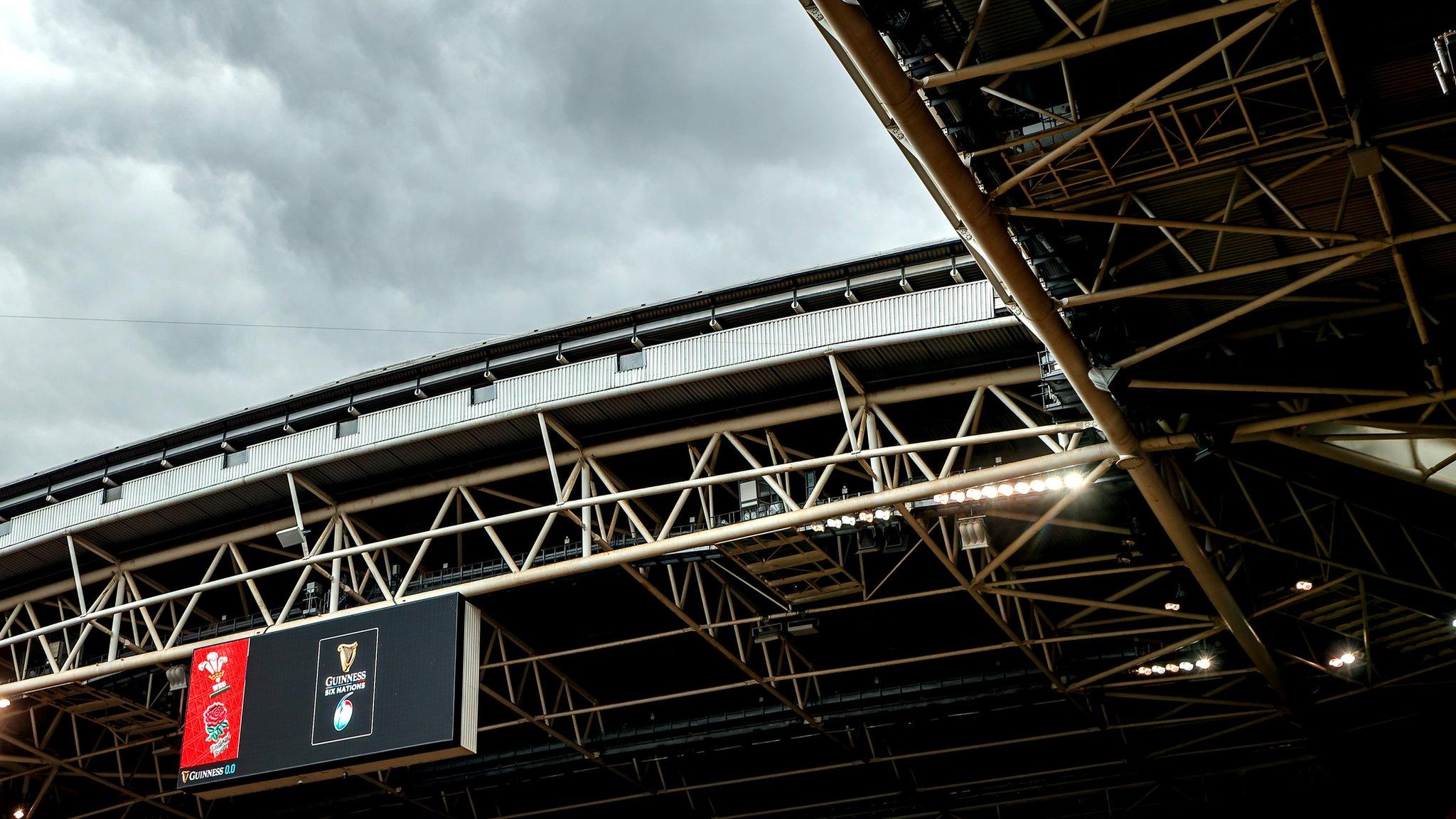 Principality Stadium roof