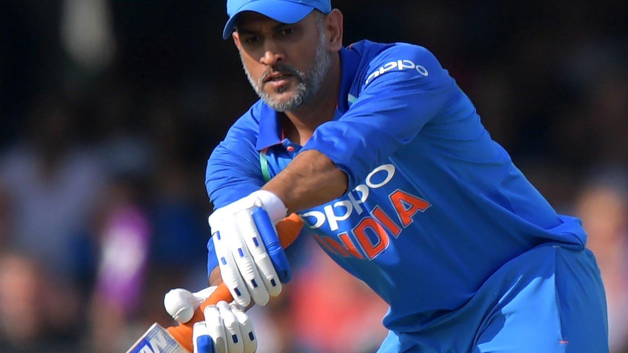 A hesitant MS Dhoni at Lord's