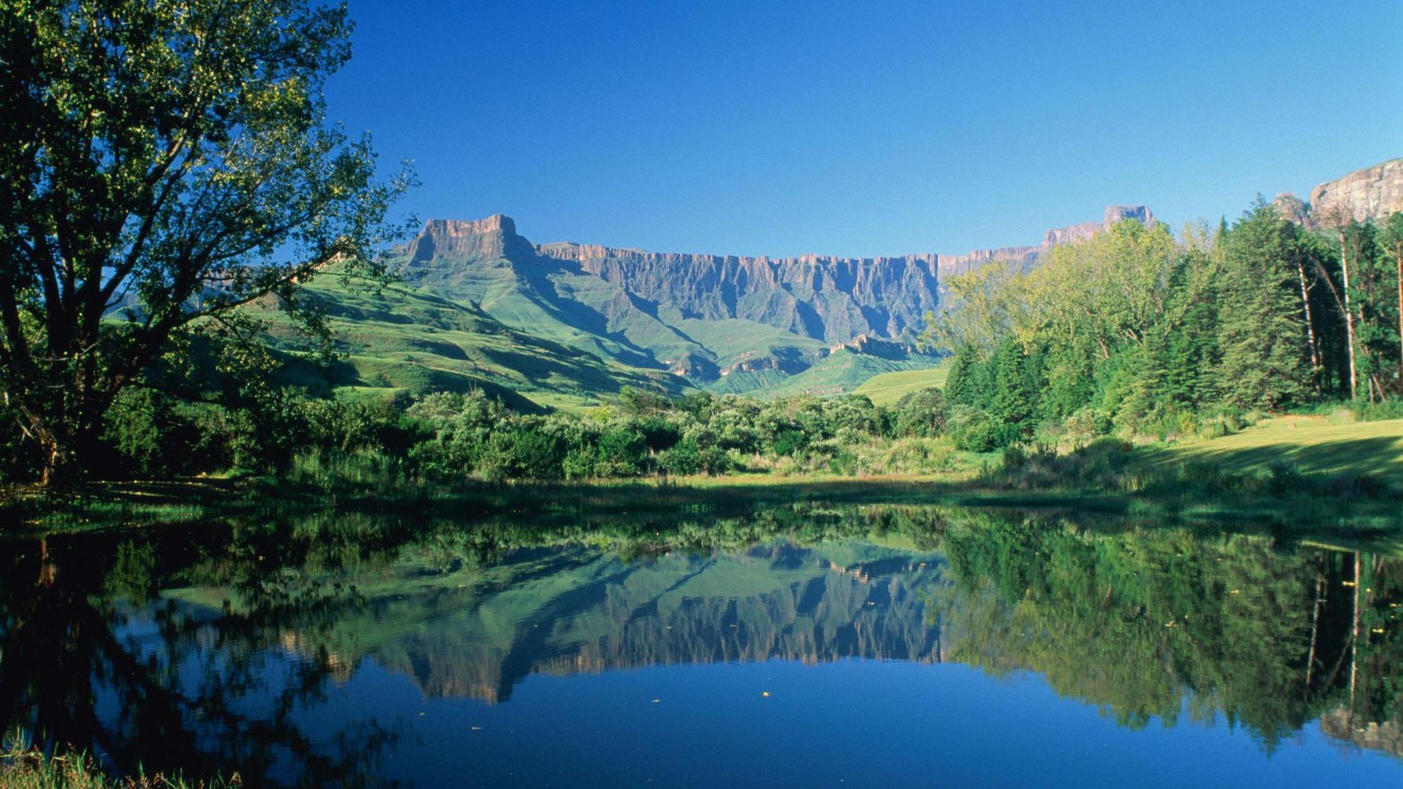 Drakensberg is is the eastern portion of the Great Escarpment, which encloses the central Southern African plateau.