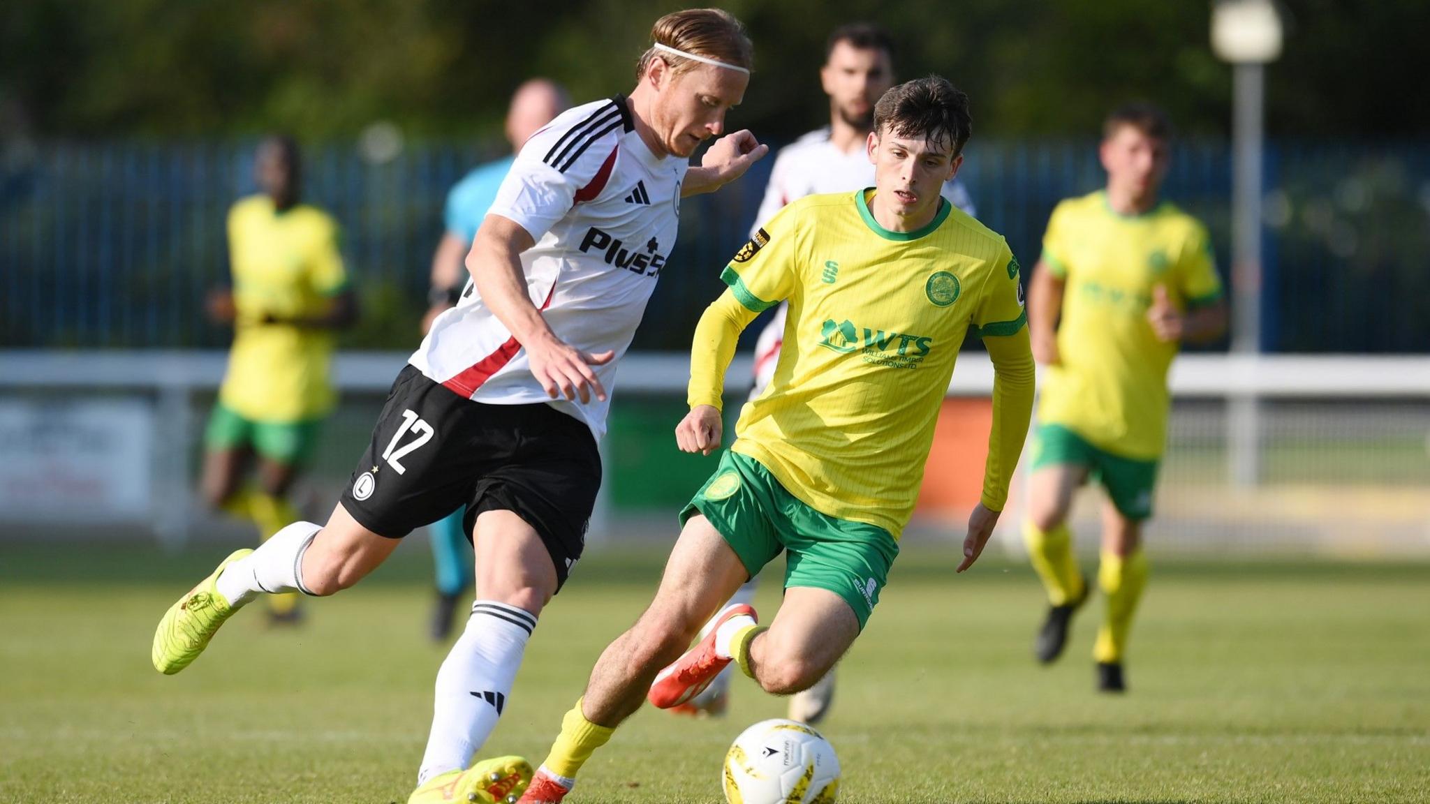 Caernarfon v Legia