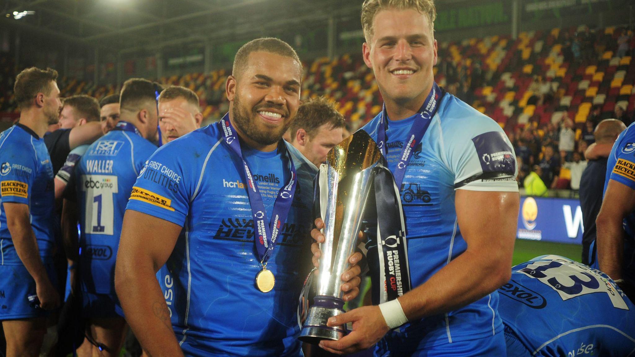 Ollie Lawrence stands with Duhan van der Merwe after Worcester's Premiership Rugby Cup final win in May 2022
