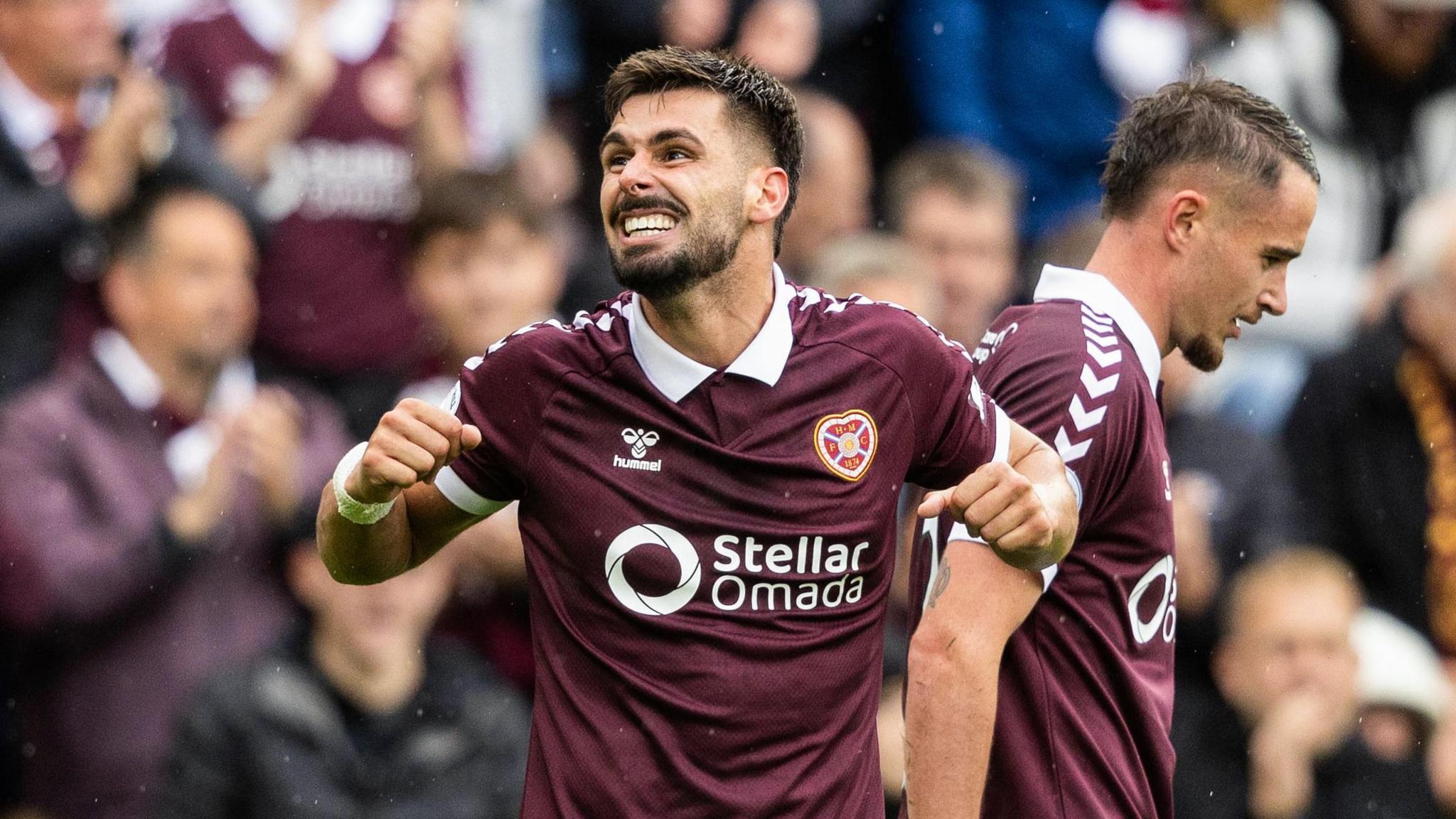 Claudio Braga celebrates