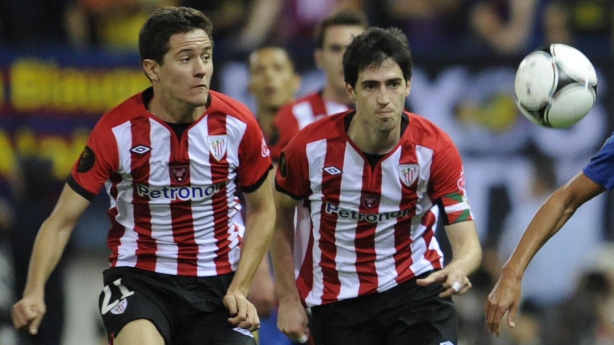 Ander Herrera and Andoni Iraola playing together for Athletic Bilbao