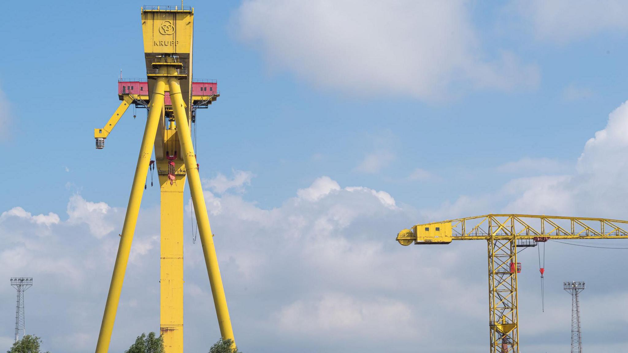 The yellow cranes of the Belfast shipyard