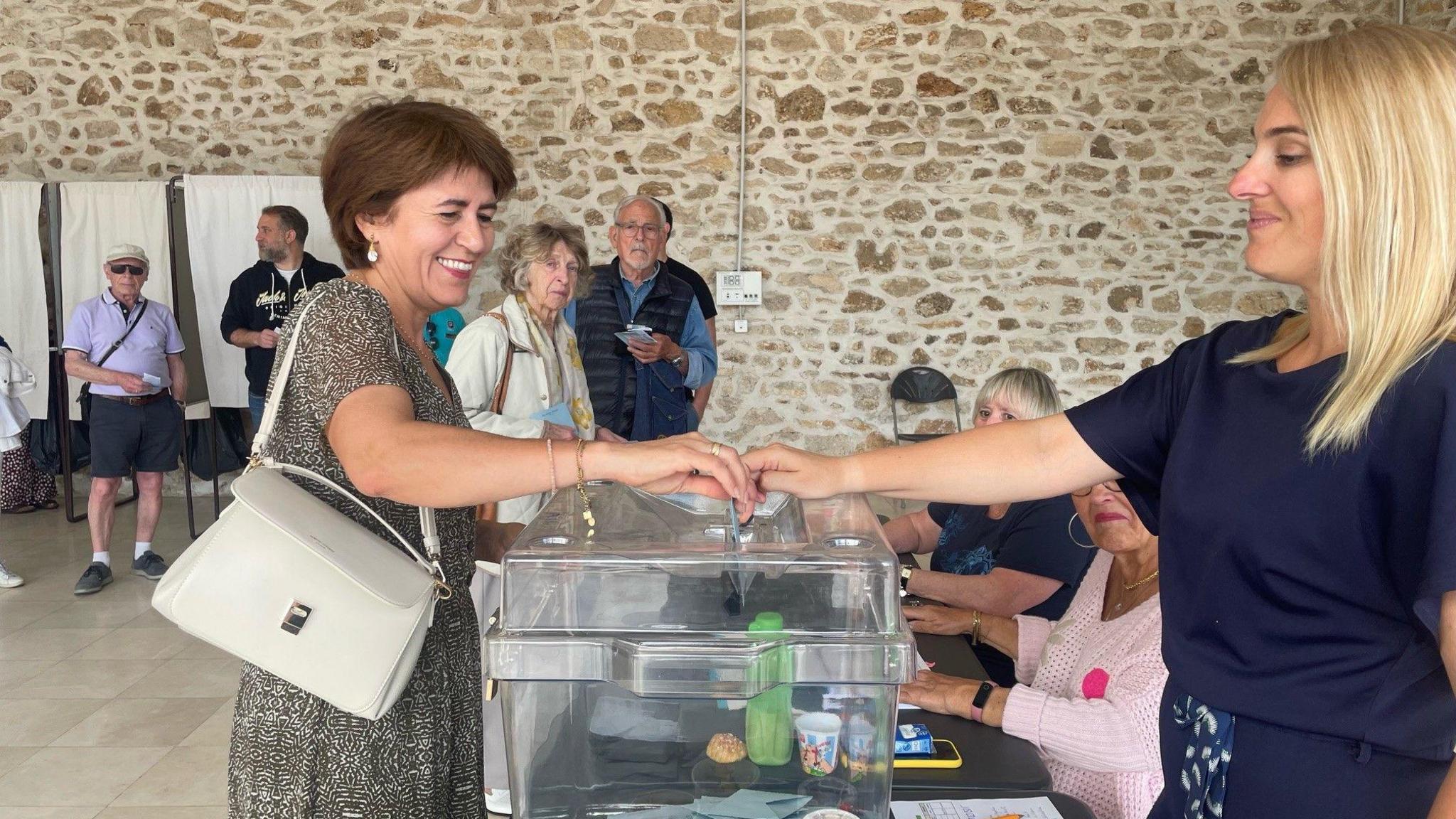 A woman casting her vote in Ponteault-Combeault in Seine et Marne east of Paris 