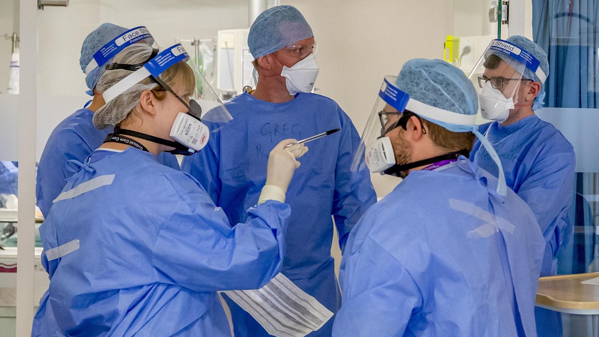 Hospital workers in PPE