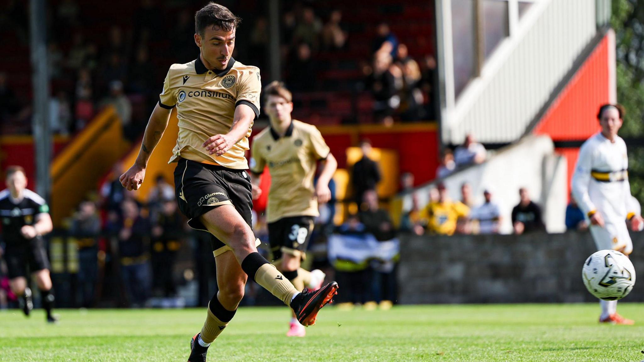 Sergio Ramos scored twice on his St Mirren debut