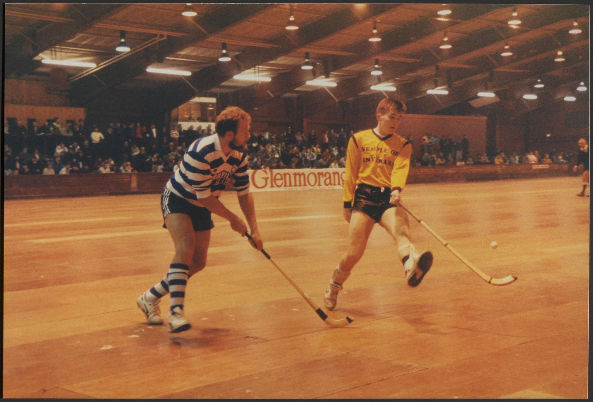 Baile Ùr an t-Slèibh an aghaidh Inbhir Aora aig farpais na h-Aghaidh Mòire