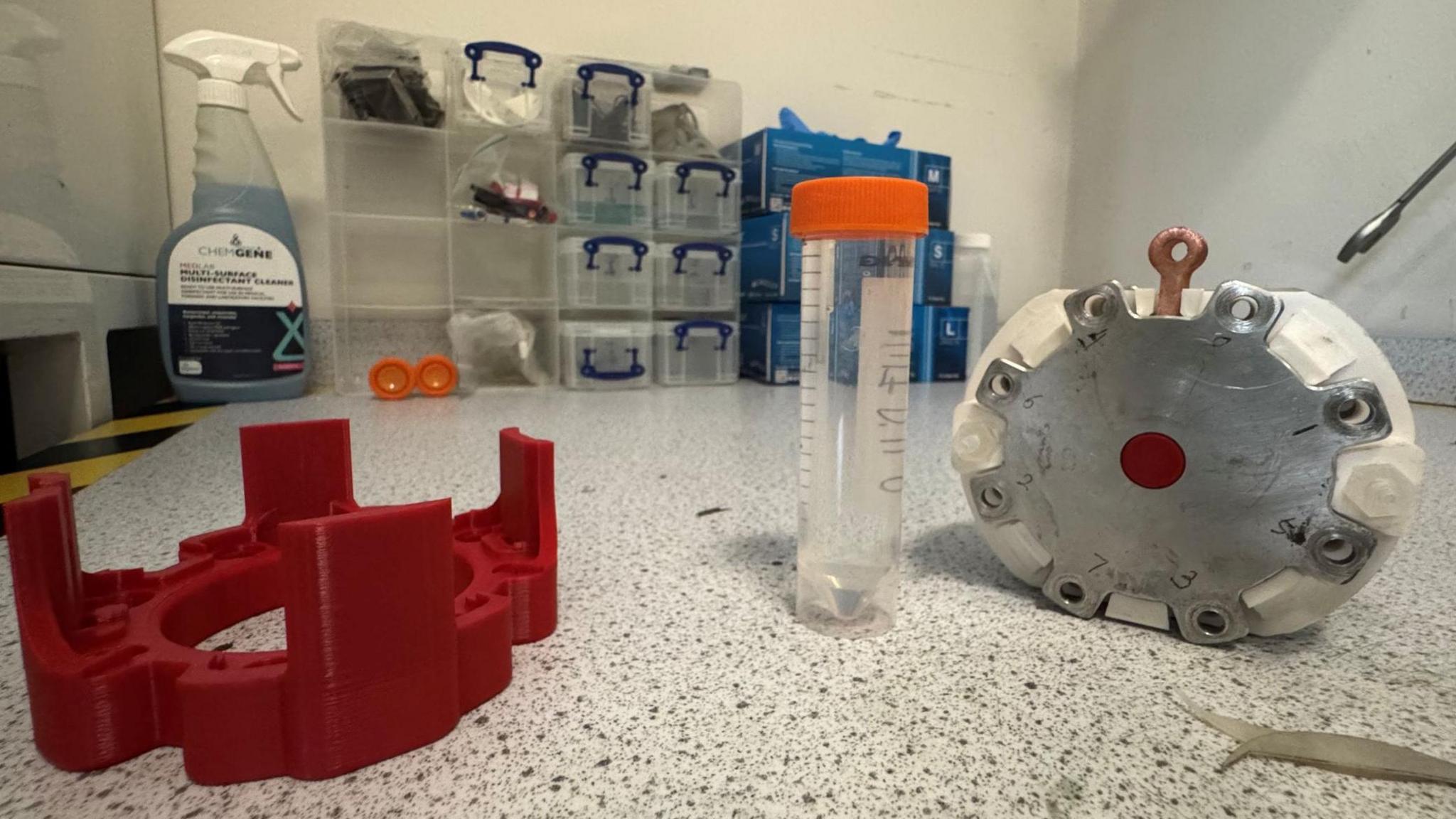 Pieces of 3D-printed plastic that go together to make the flow battery