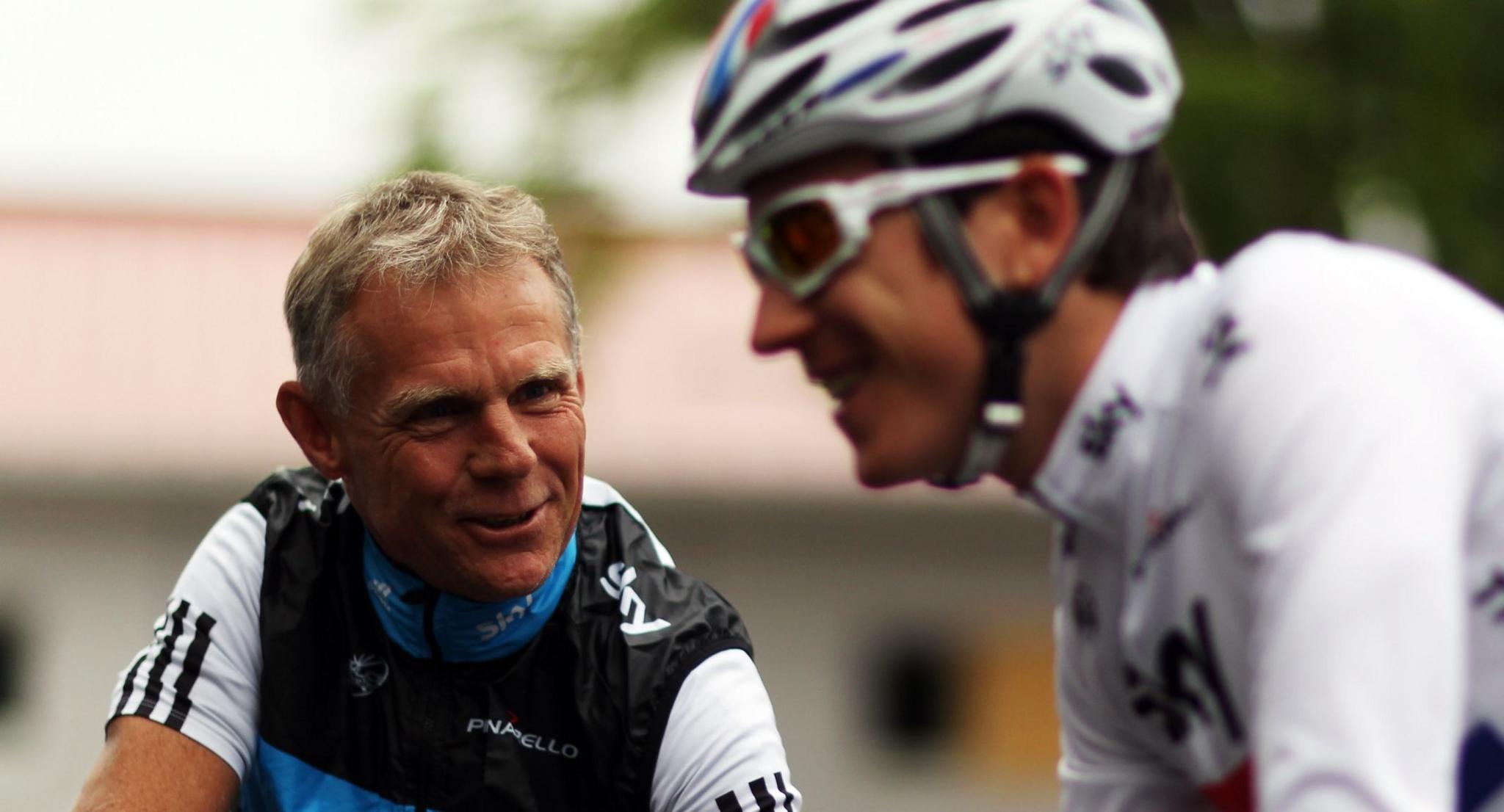 Shane Sutton with Geraint Thomas at the Tour de France