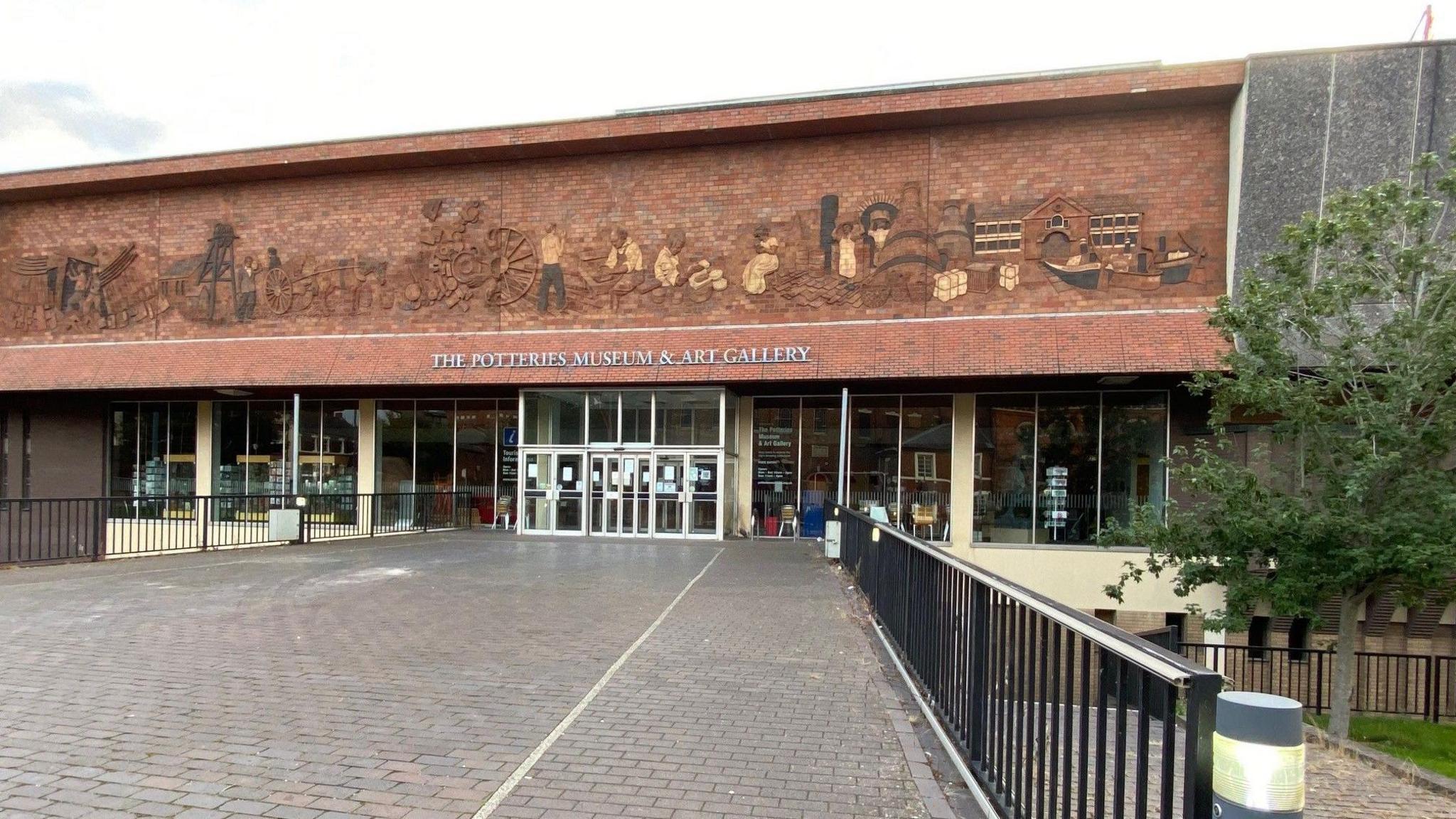 The Potteries Museum & Art Gallery