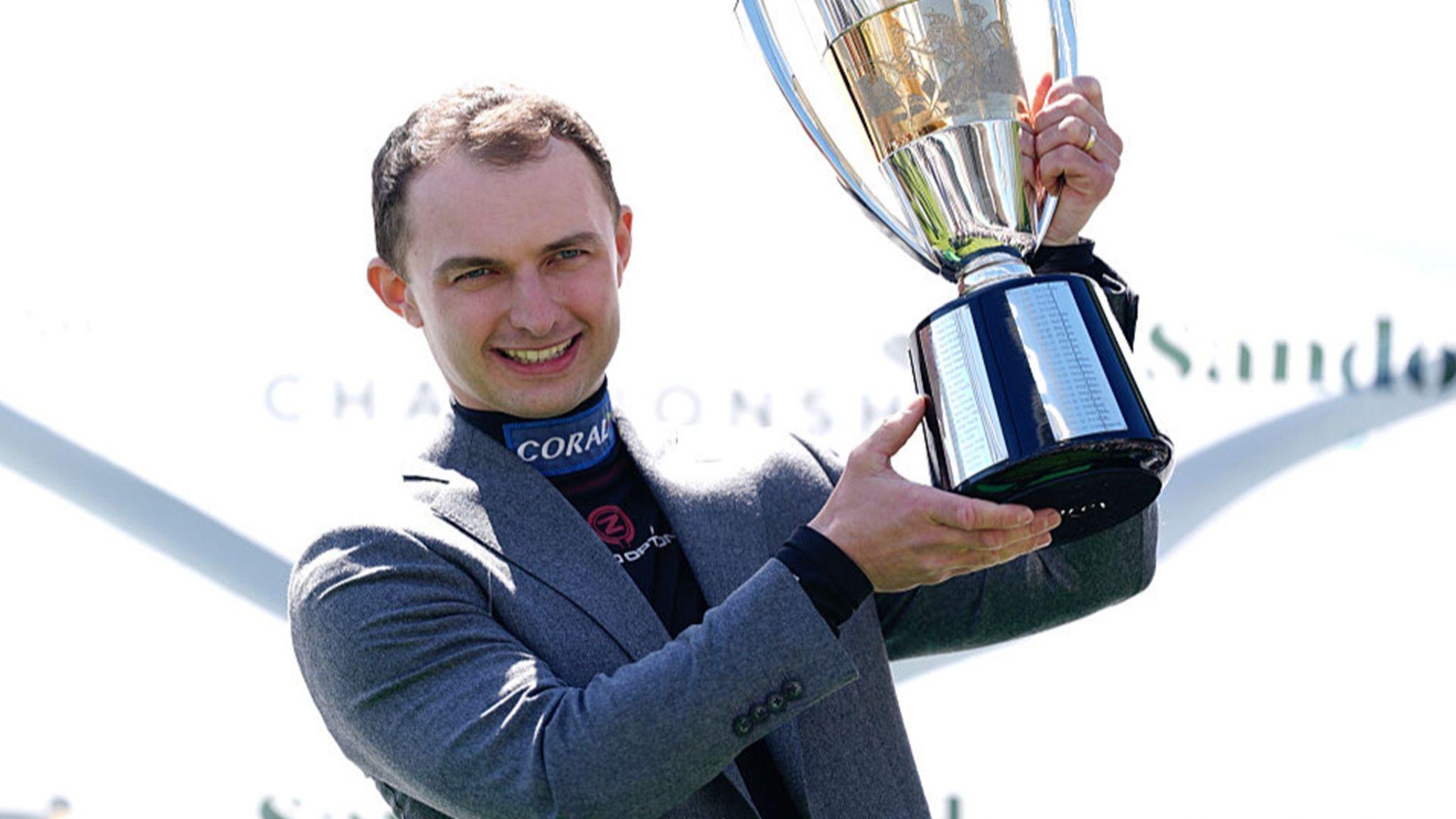 Sean Bowen lifts the award at champion jockey